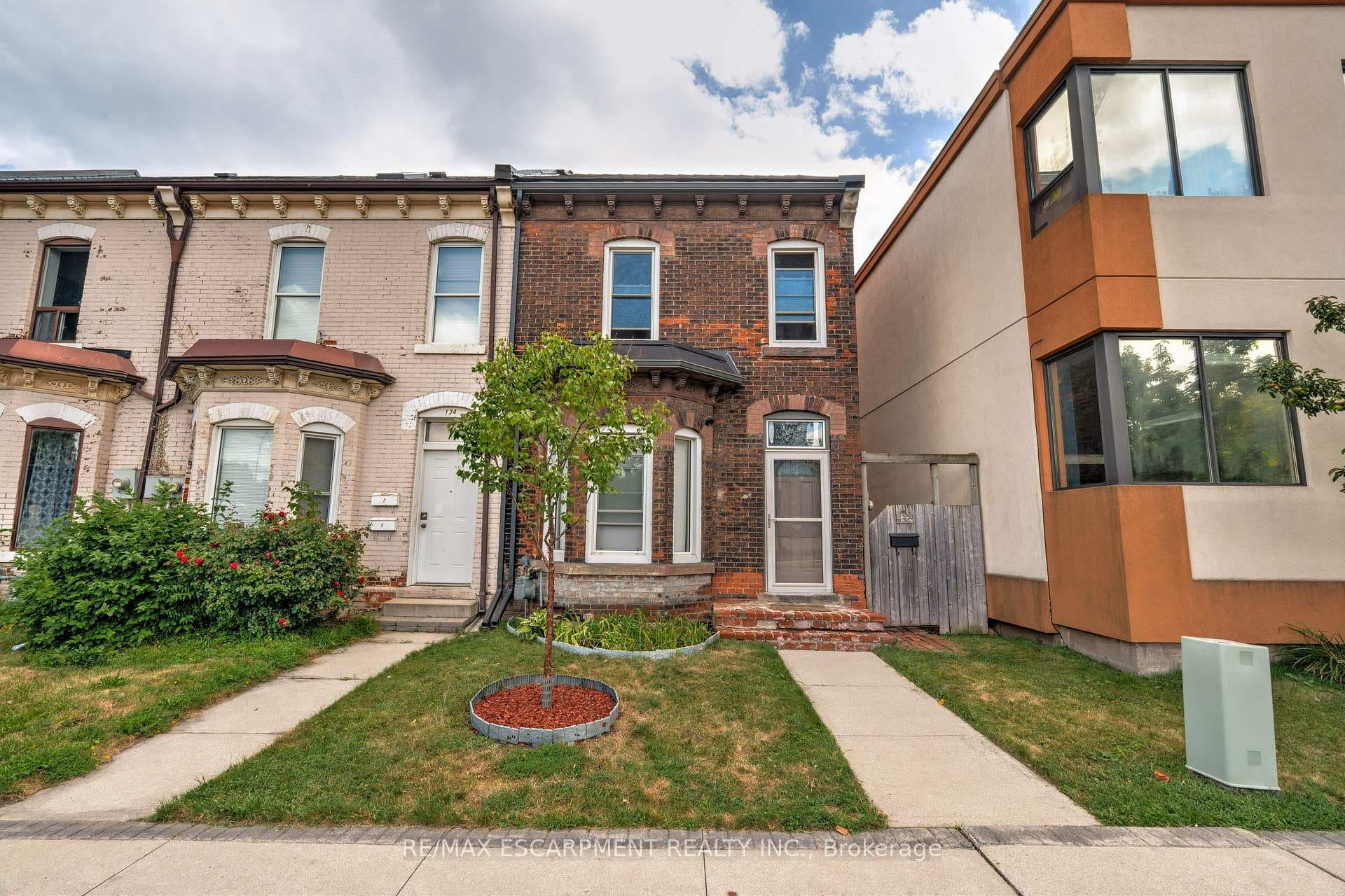 132 Ferguson Avenue, Hamilton, ON L8R 1L7 - Photo 1