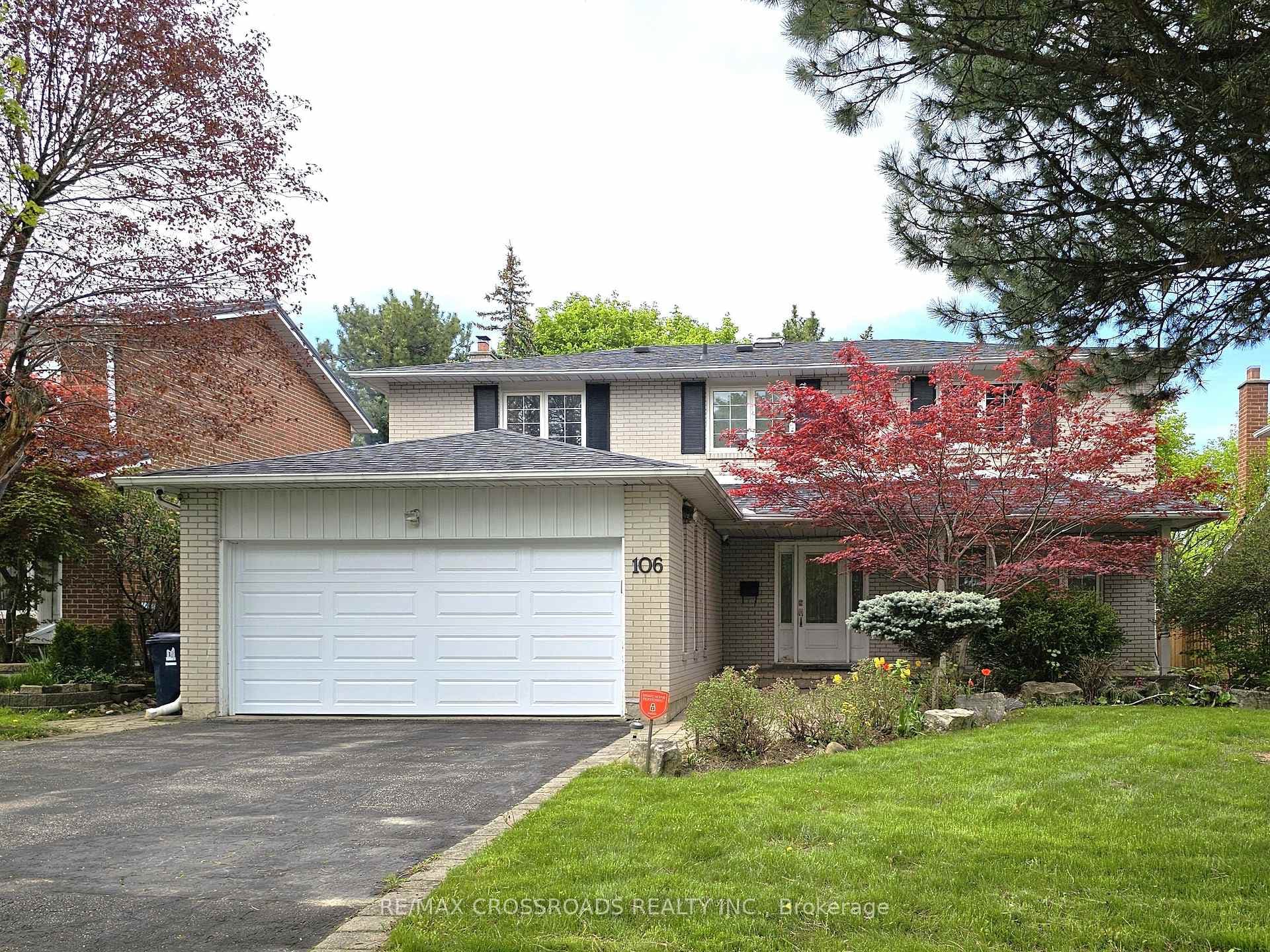 106 Abbeywood Trail, Don Mills / Parkwoods / Victoria Village, ON M3B 3B5 - Photo 1