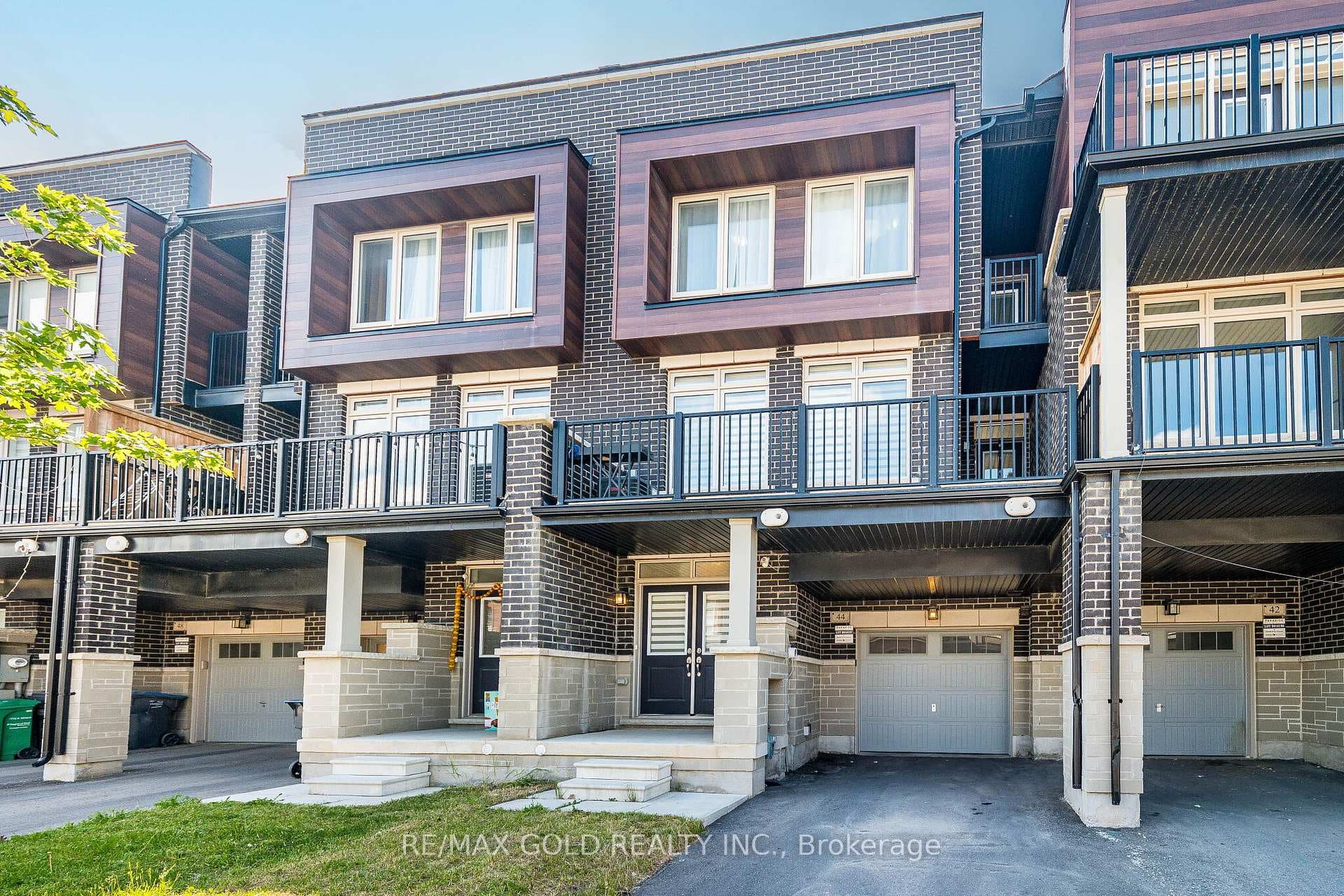 44 Donald Ficht Crescent, Brampton, ON L7A 5H6 - Photo 1