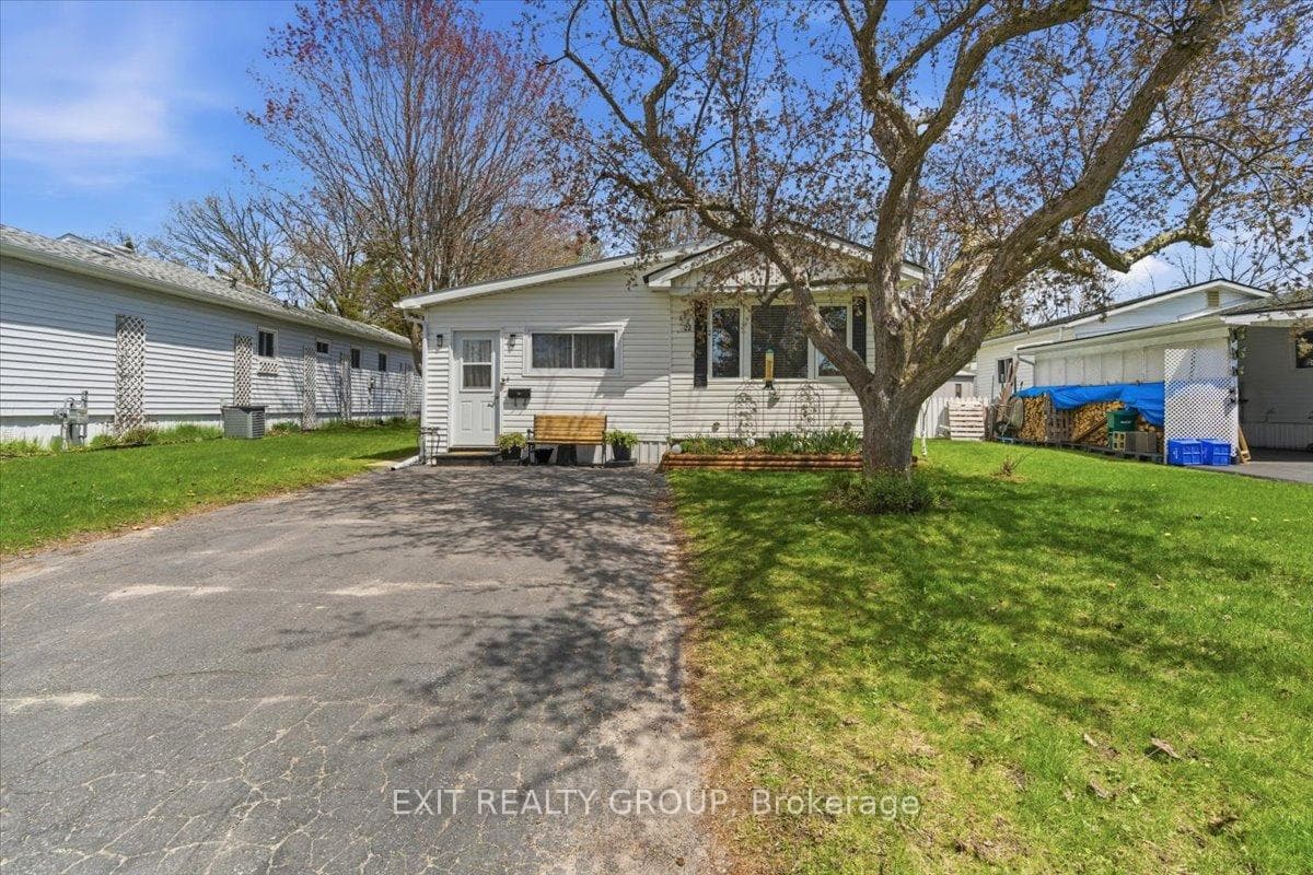 22 Linden Boulevard, Quinte West, ON K8N 4Z3 - Photo 1