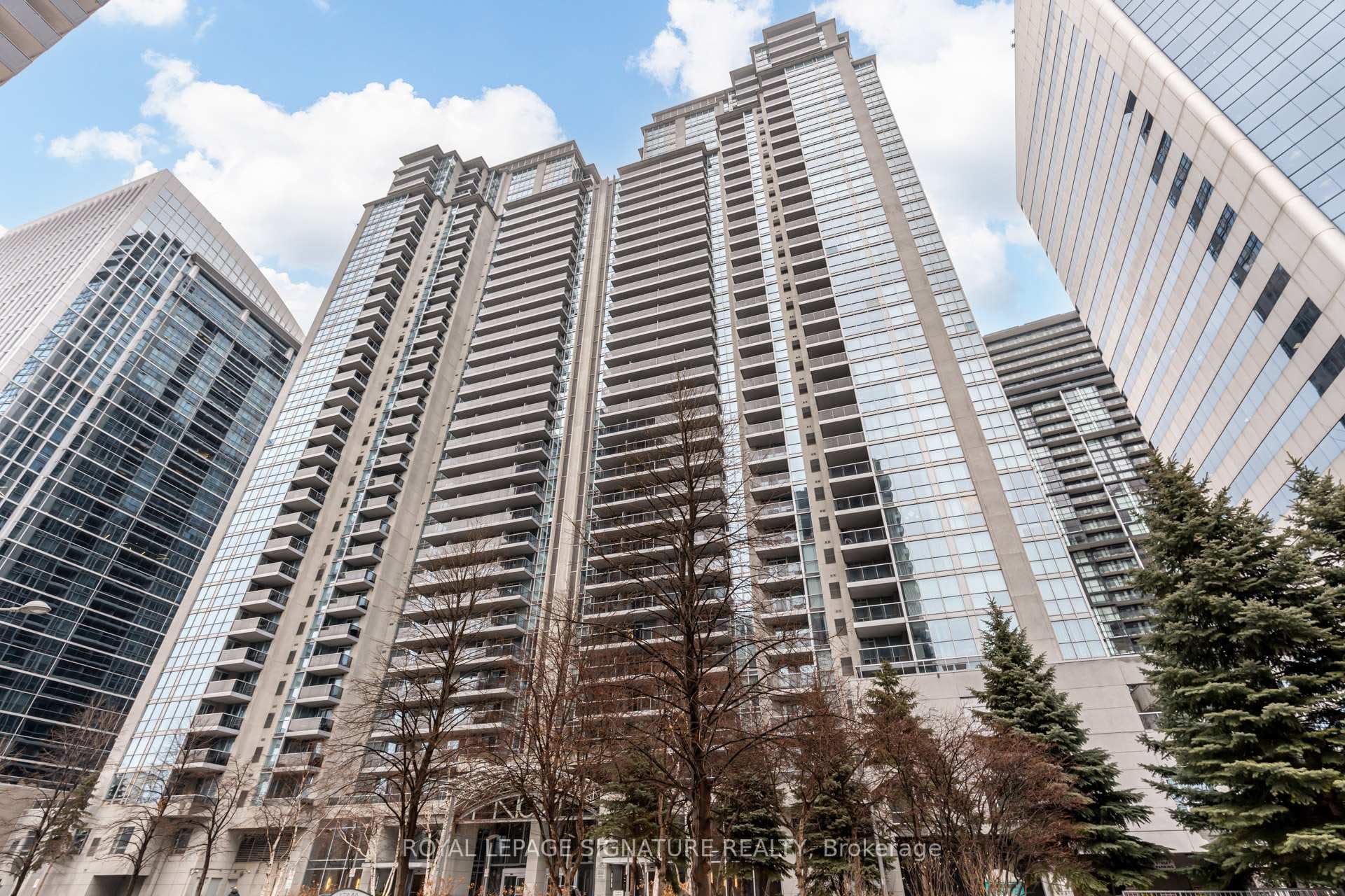 4968 Yonge Street Unit 2703, Thornhill / Willowdale, ON M2N 5N7 - Photo 1