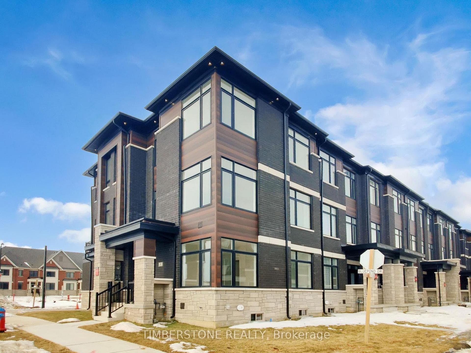 91 Blue Pond Drive, Brampton, ON L7A 5M1 - Photo 1