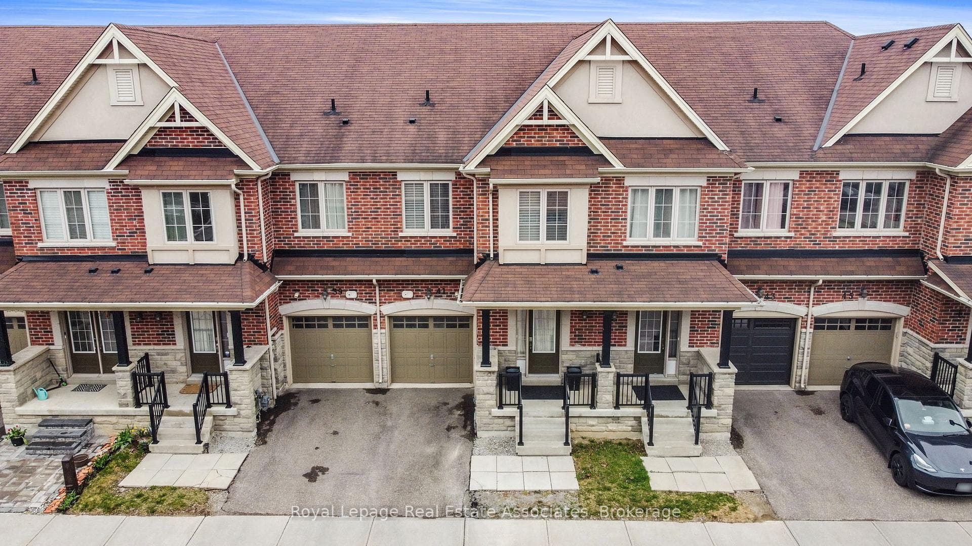 41 Mazarine Lane, Richmond Hill, ON L4S 0G2 - Photo 1
