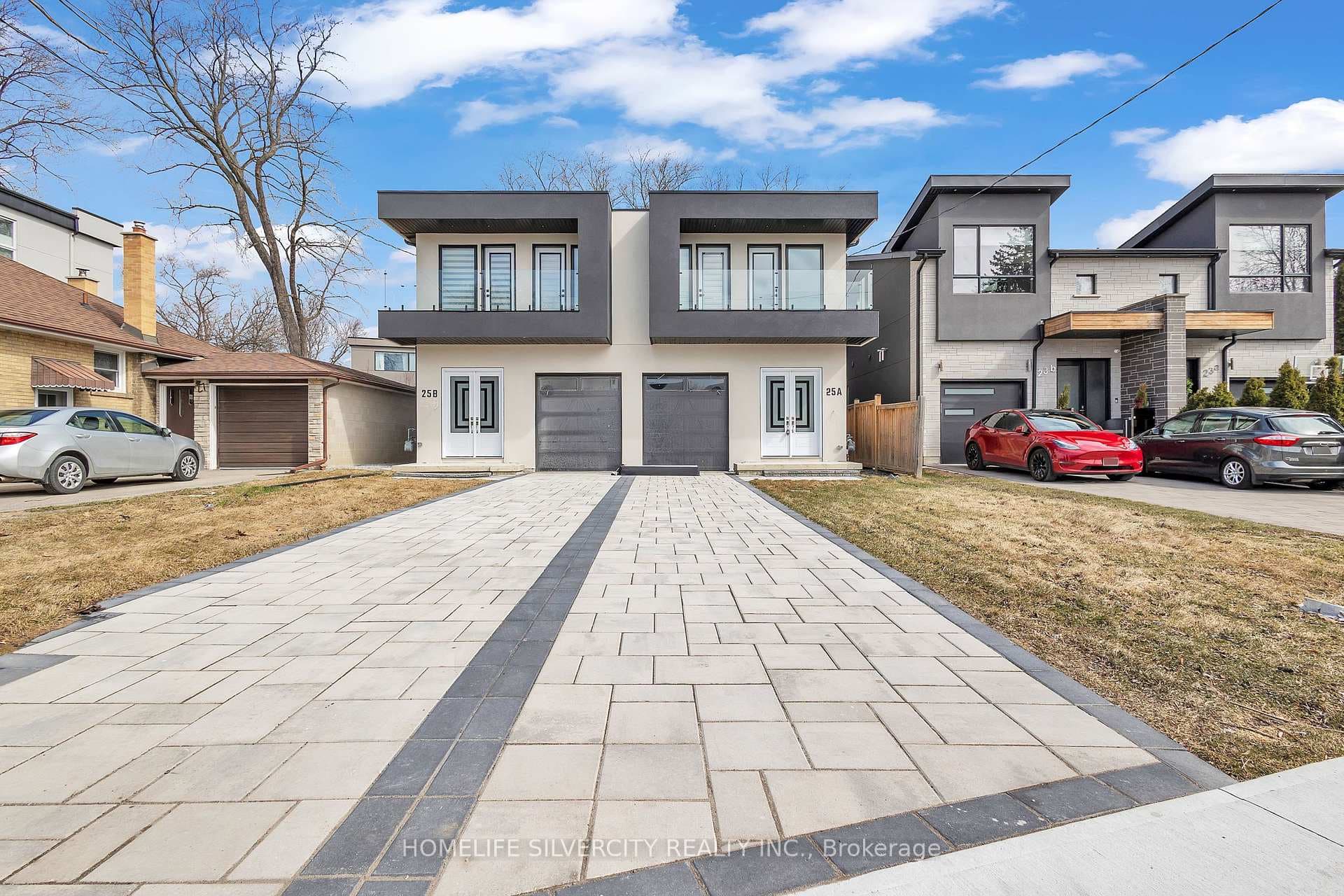 25A Pine Avenue, Mississauga, ON L5H 2P9 - Photo 1