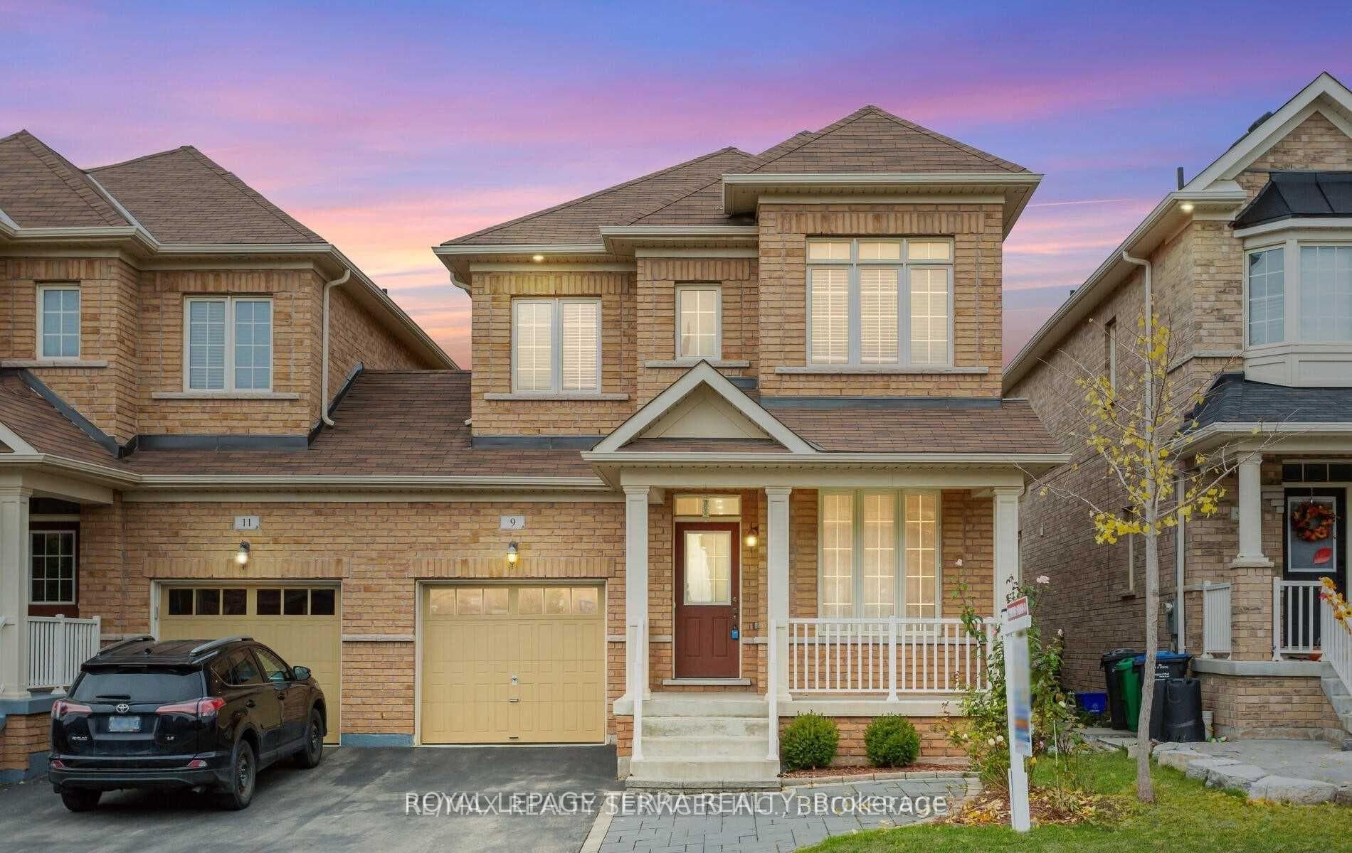 9 Chesterwood Crescent, Brampton, ON L6Y 0Z3 - Photo 1