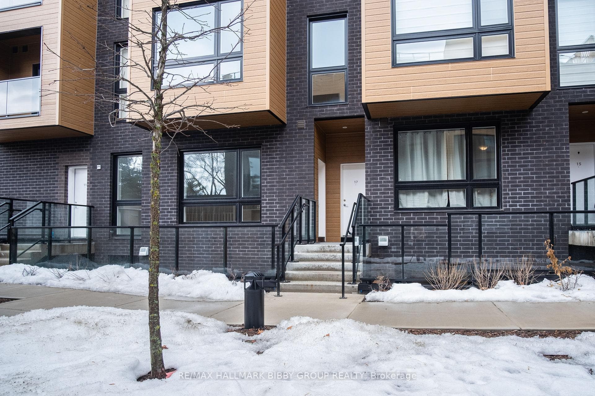 35 Birchcliff Avenue Unit TH17, Birch Cliff / Cliffside, ON M1N 3C5 - Photo 1