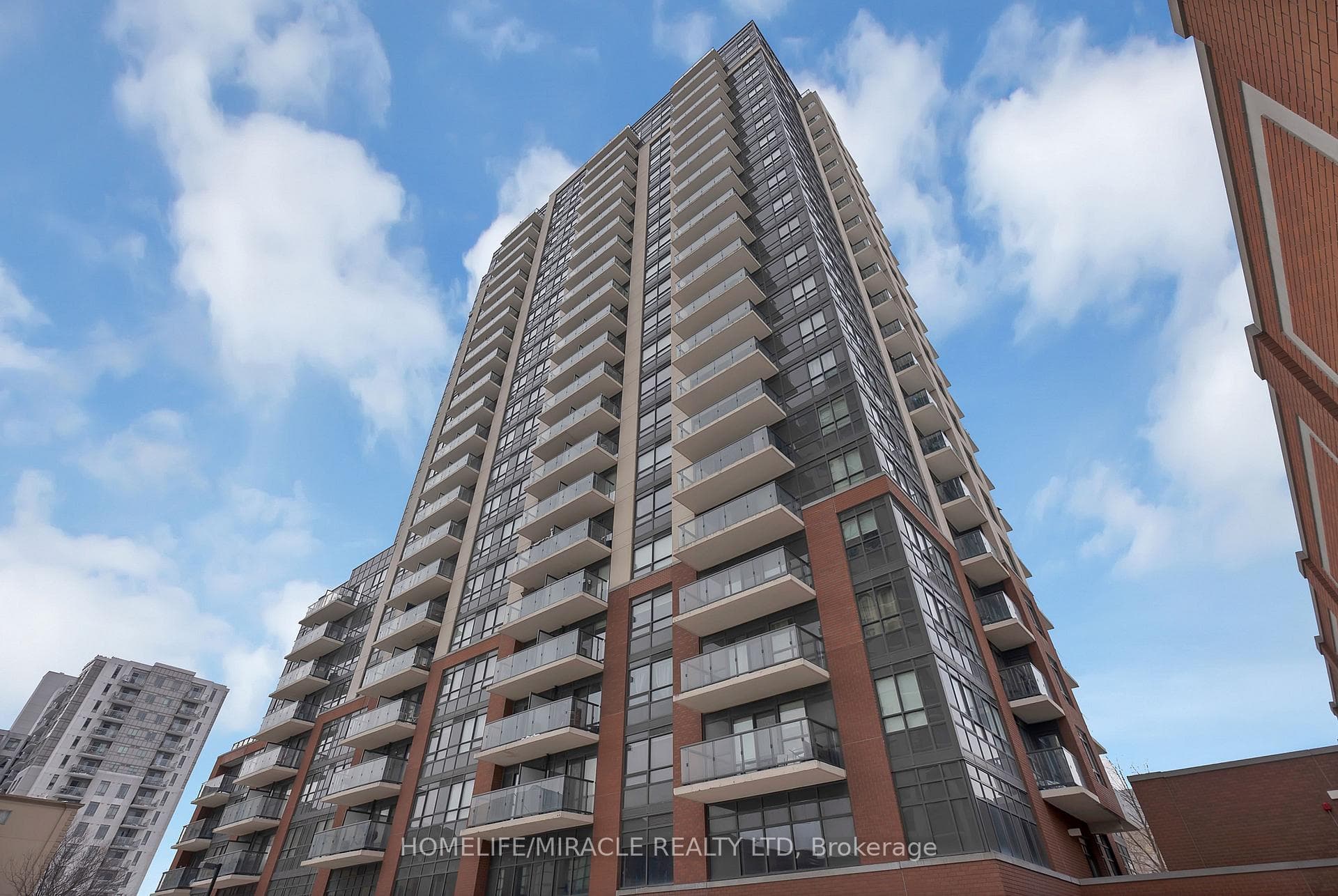 1420 Dupont Street Unit 401, Bloor West Village / Swansea, ON M6H 0C2 - Photo 1