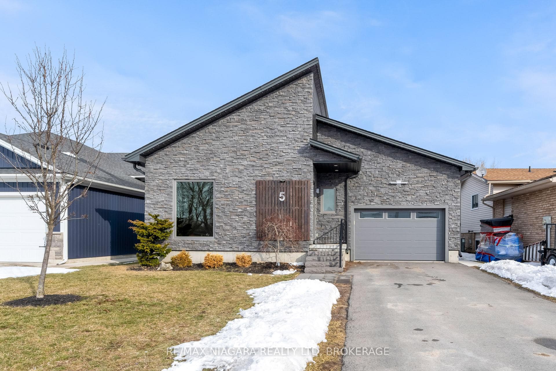 5 Heron Pointe Road, Port Colborne, ON L3K 6A9 - Photo 1