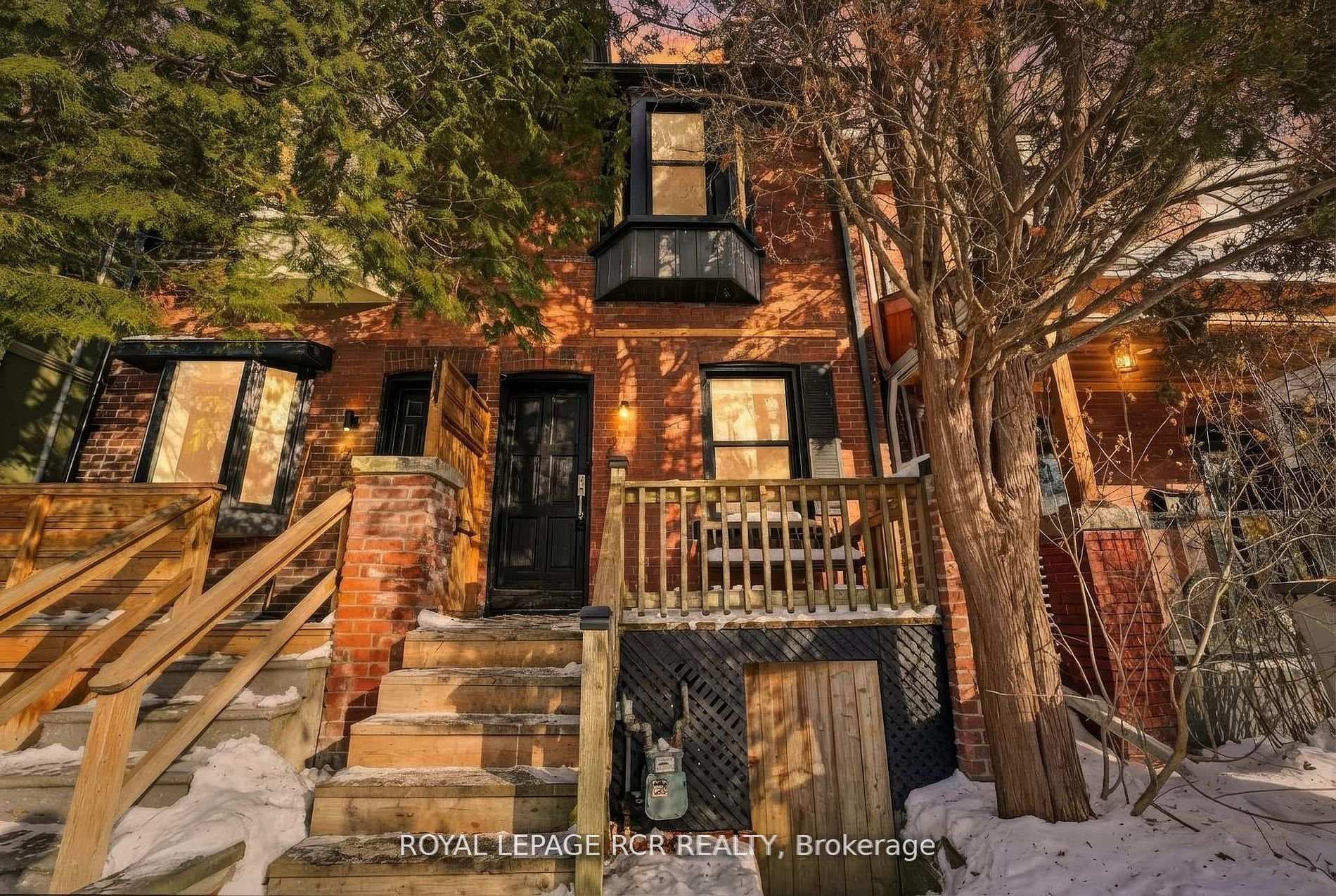 257 Rhodes Avenue, Riverdale / Leslieville, ON M4L 3A2 - Photo 1