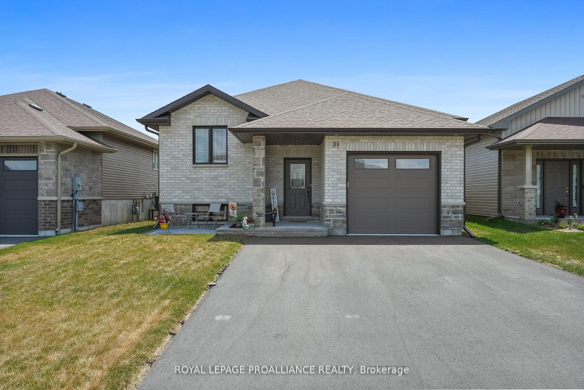 25 Cedar Park Crescent, Quinte West, ON K8V 0J1 - Photo 1