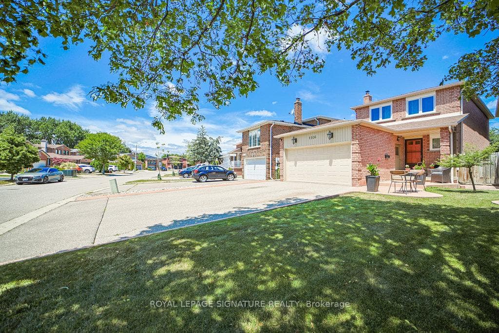 1106 Highgate Place, Mississauga, ON L4W 3H4 - Photo 1