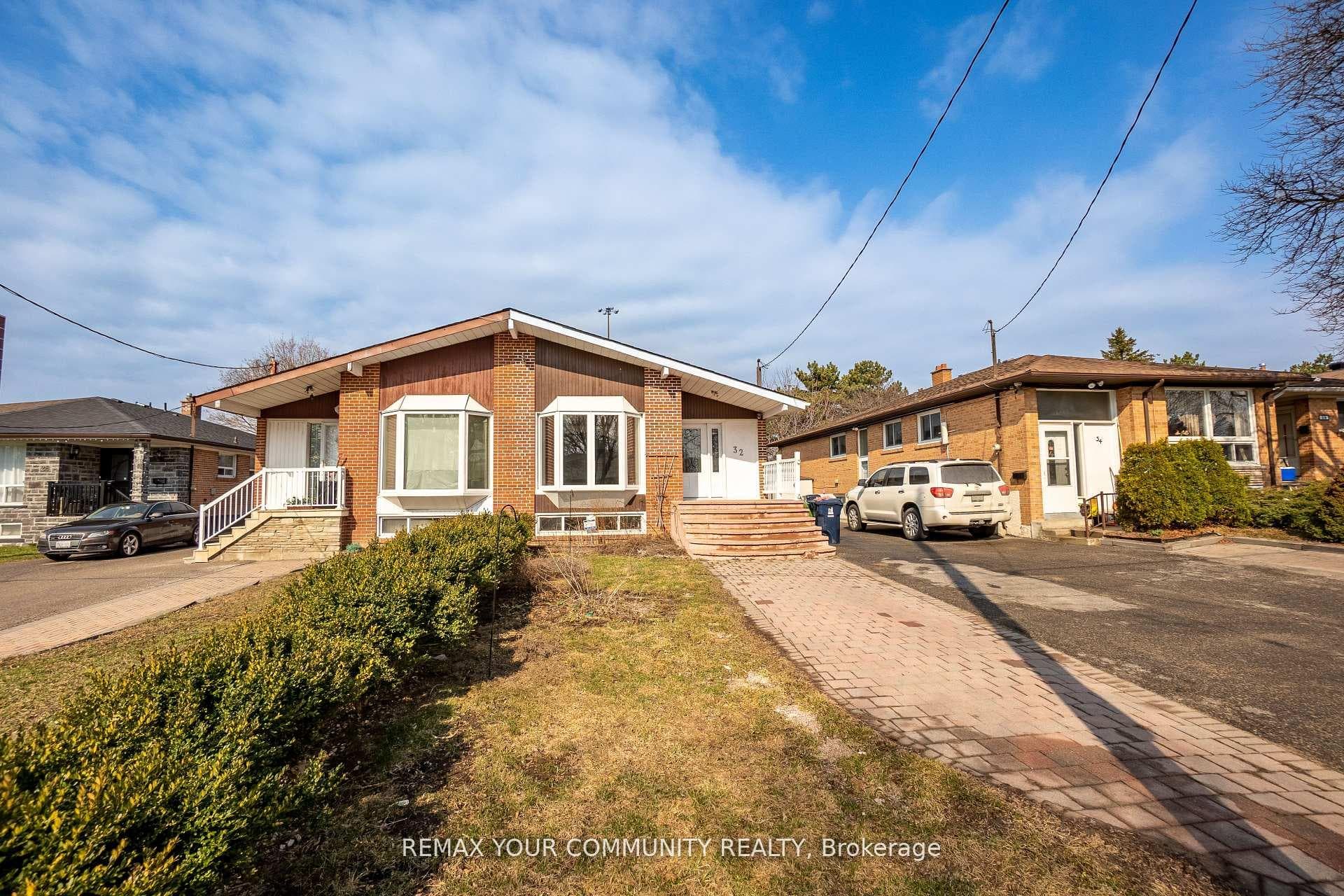 32 Marbury Crescent, Don Mills / Parkwoods / Victoria Village, ON M3A 2G2 - Photo 1