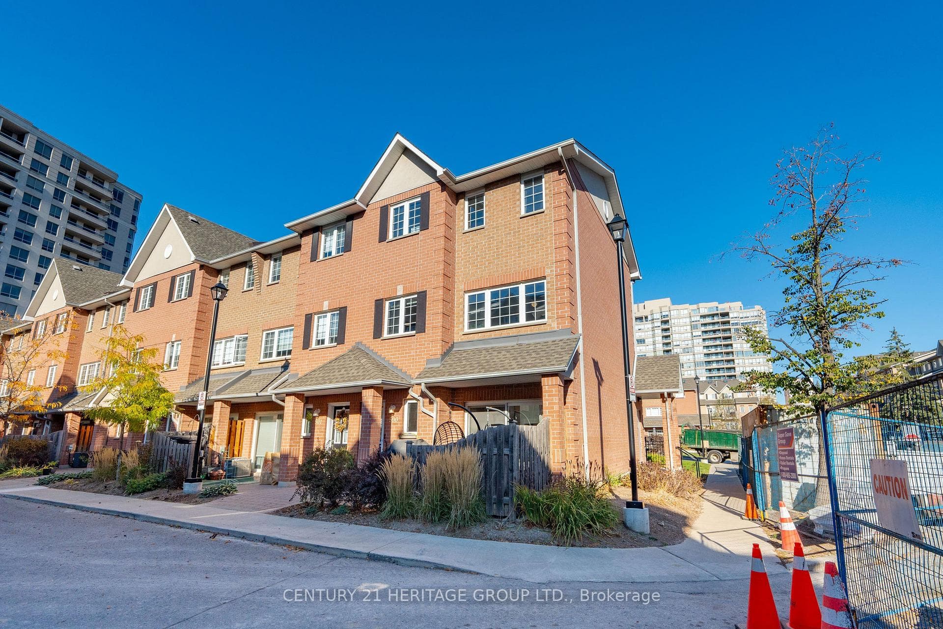 1400 The Esplanade Road Unit 500, Pickering, ON L1V 6V2 - Photo 1