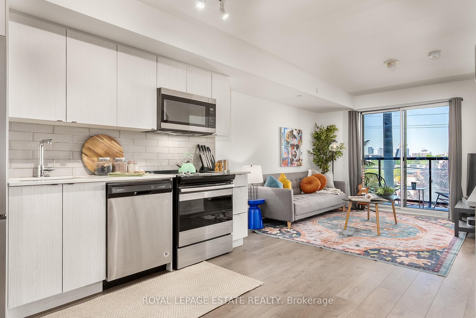 1401 O'Connor Drive Unit 317, Danforth / East York, ON M4B 2V5 - Photo 1