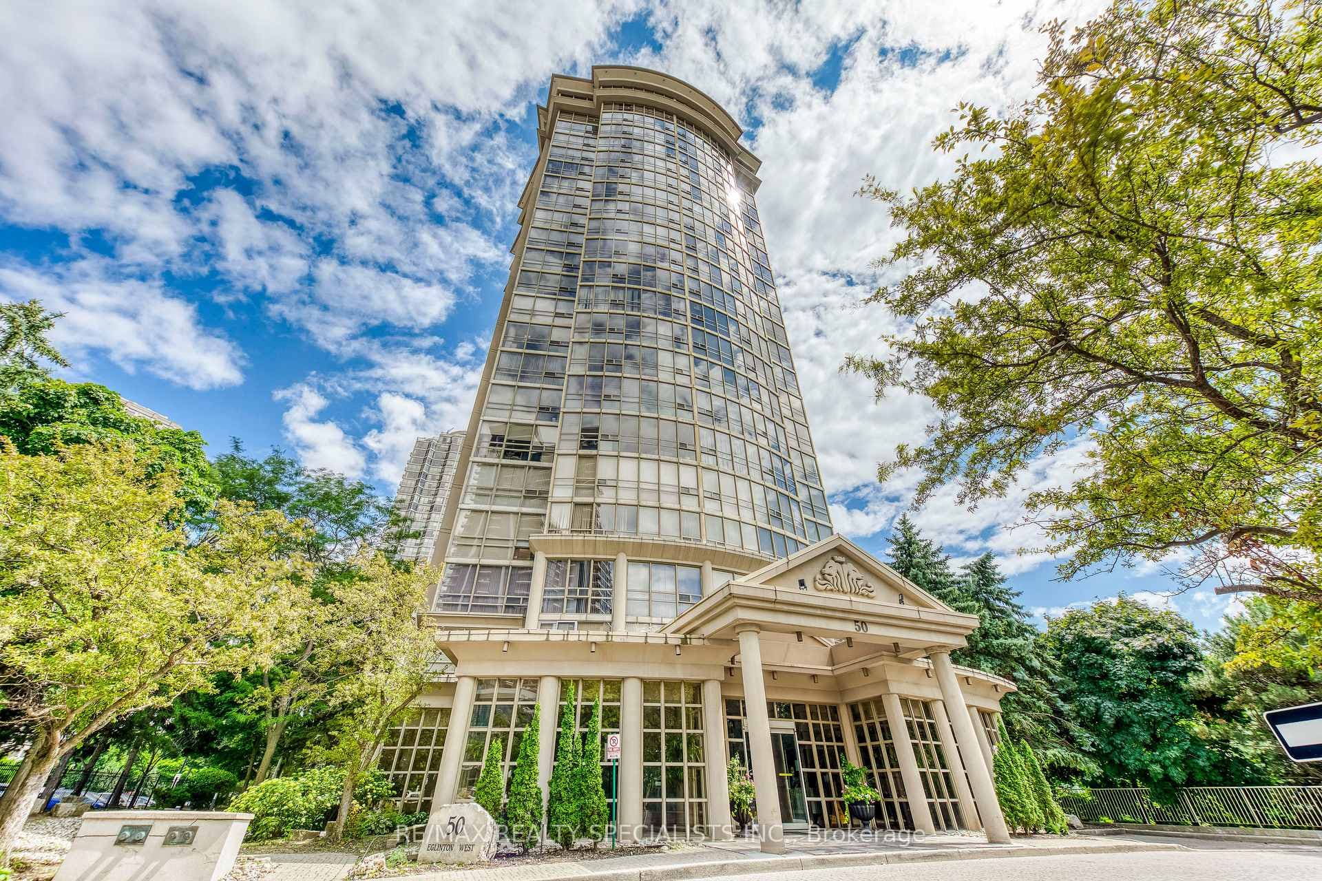50 Eglinton Avenue Unit 604, Mississauga, ON L5R 3P5 - Photo 1