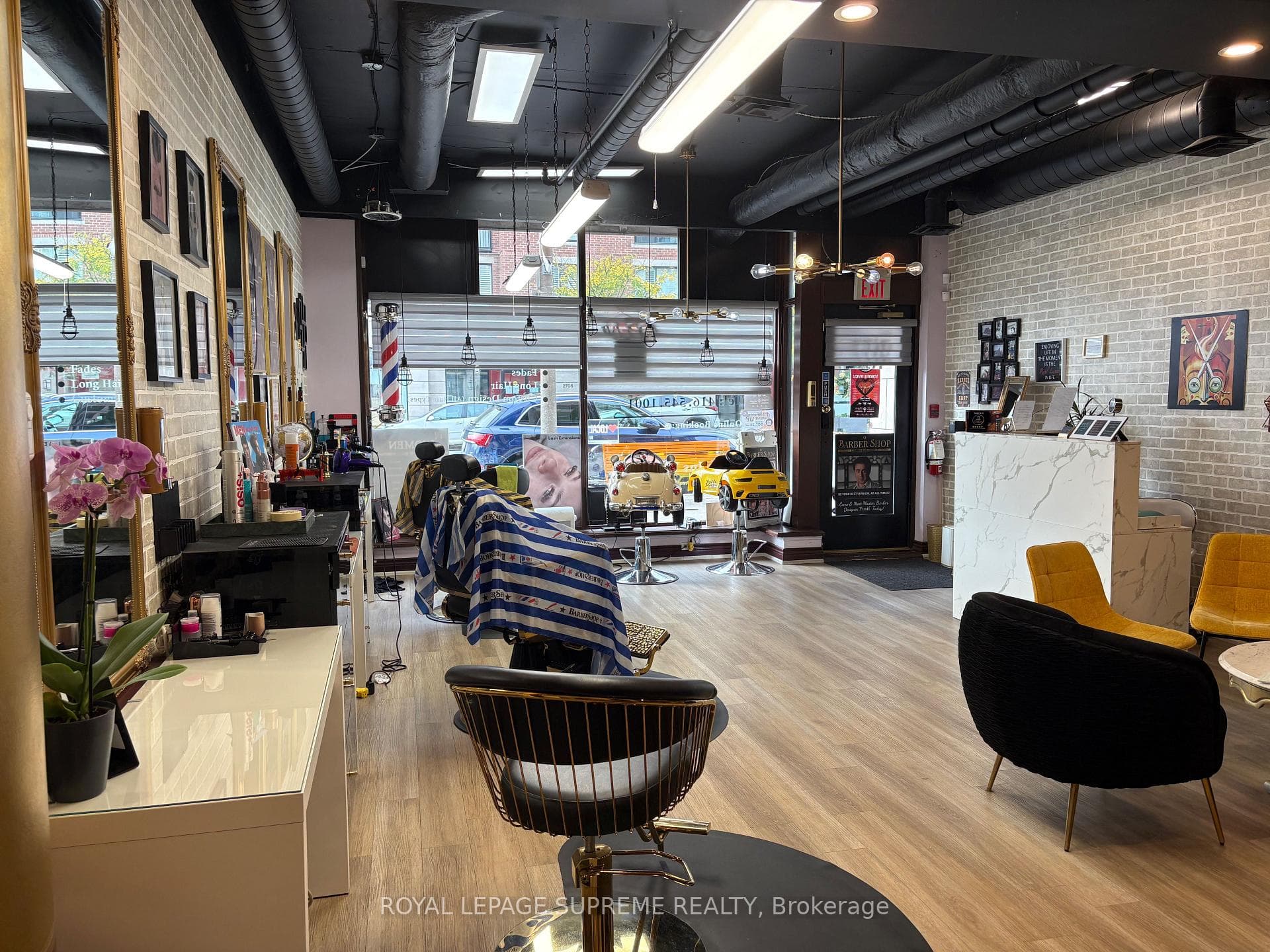 2721 Yonge Street, Lawrence Park / Bedford Park, ON M4N 2H8 - Photo 1