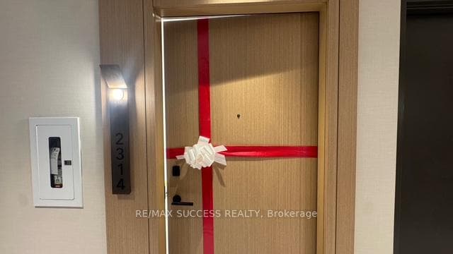 60 Central Park Roadway Road Unit 2314, Etobicoke (Islington / Rexdale), ON M9A 3K1 - Photo 1