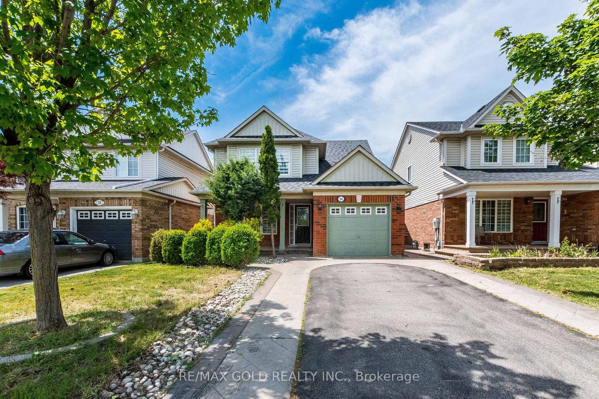 34 Worthington Avenue, Brampton, ON L7A 1M9 - Photo 1
