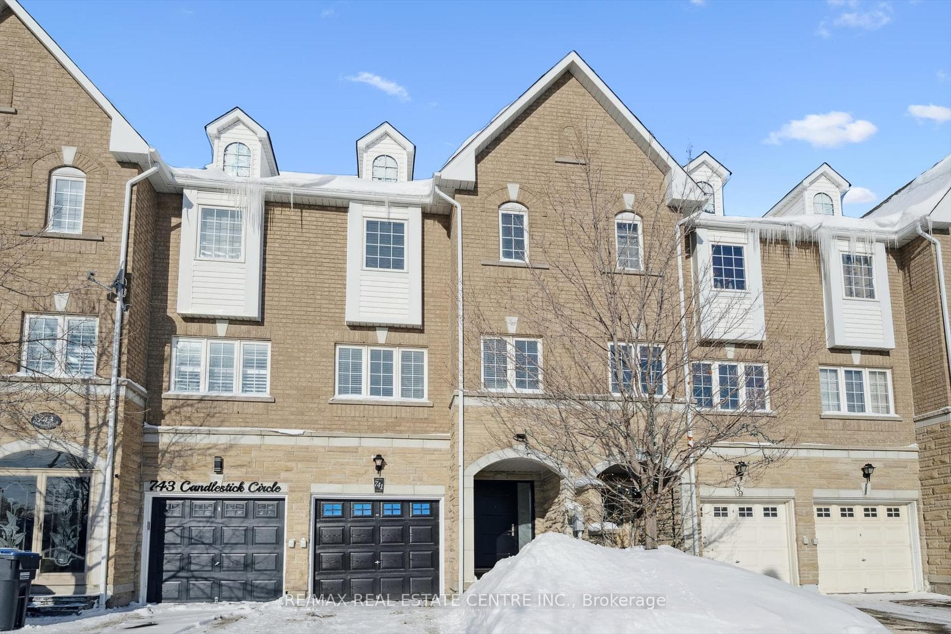741 candlestick Circle, Mississauga, ON L4Z 0B1 - Photo 1