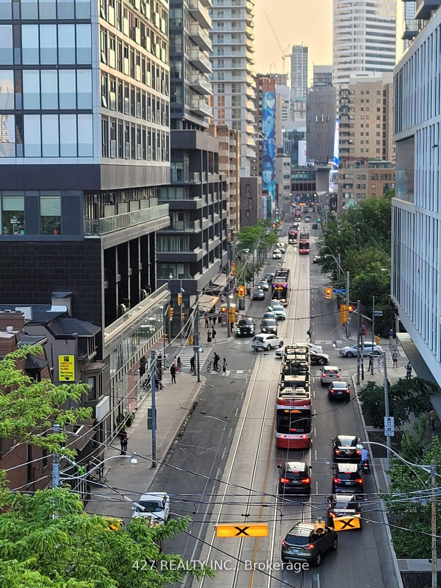 219 Dundas Street Unit 707, Toronto C08
