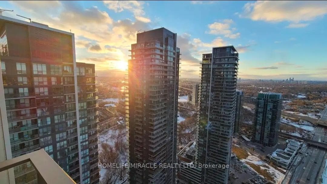 2200 Lakeshore Boulevard Unit 4705, Liberty Village / Parkdale / South Parkdale, ON M8V 1A4 - Photo 1