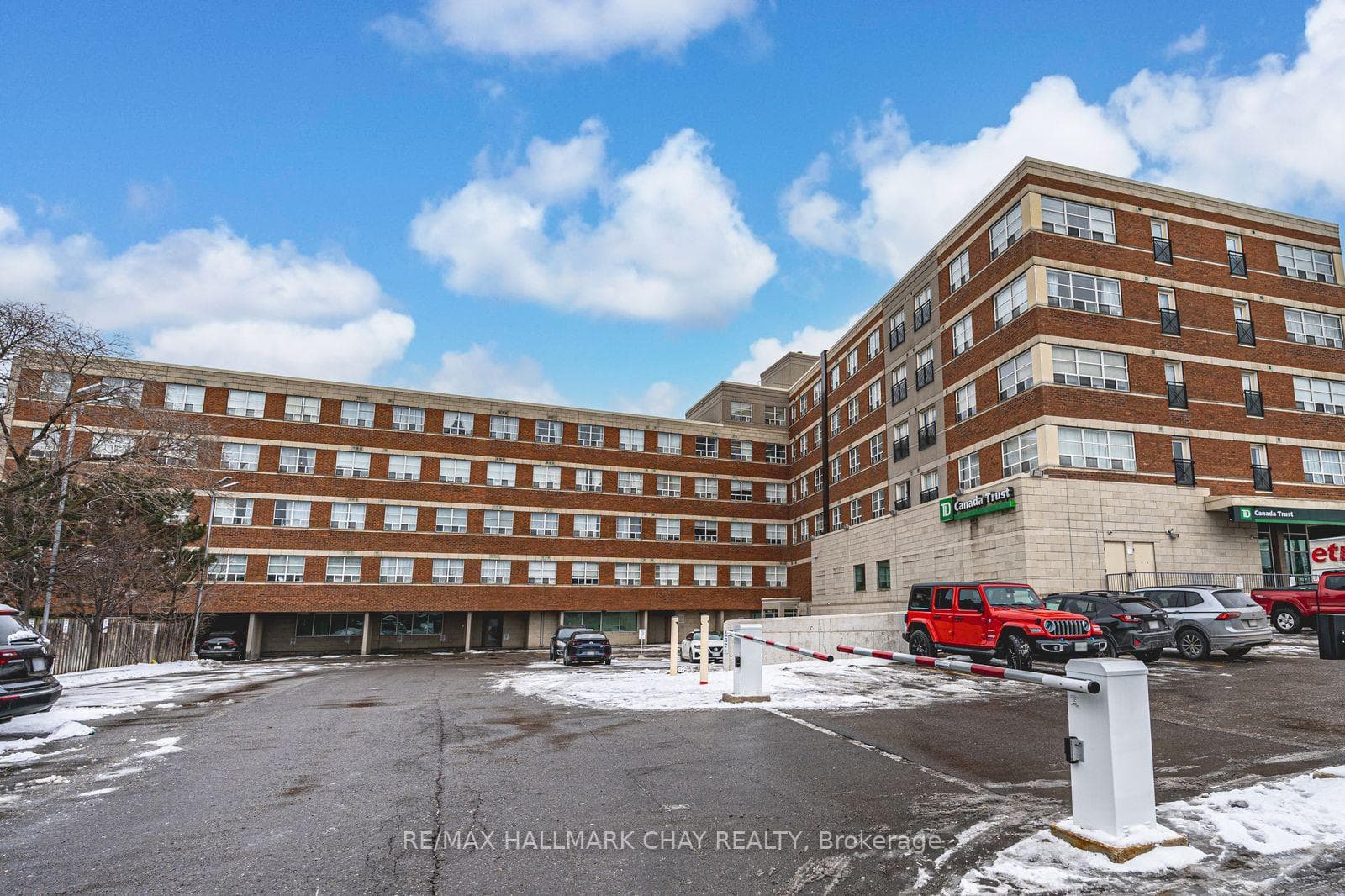 1415 Lawrence Avenue Unit 319, York / Weston, ON M6L 1A9 - Photo 1