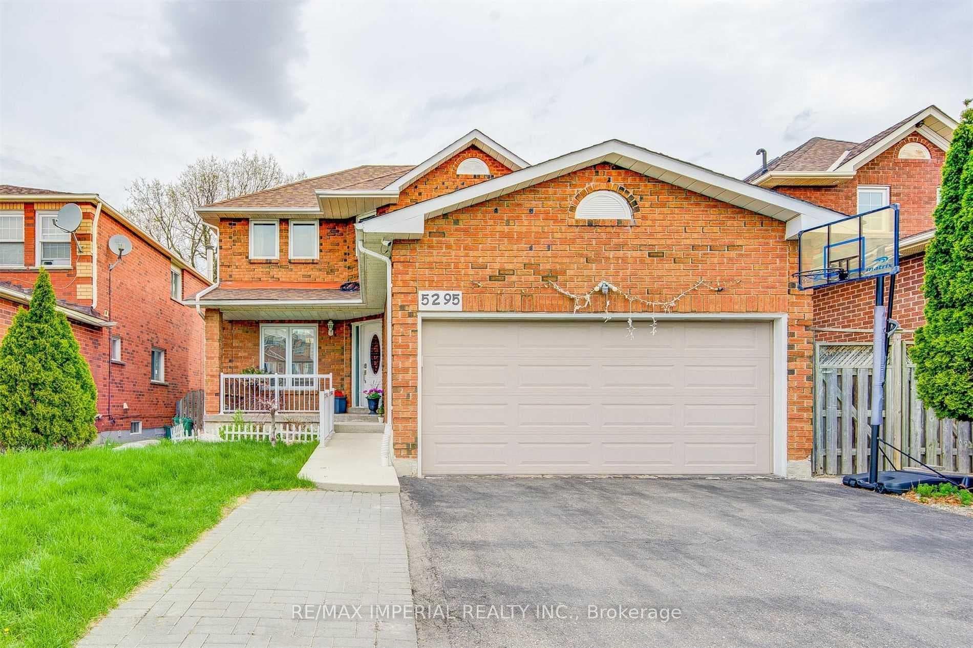 5295 Thornwood Drive Unit Upper, Mississauga, ON L4Z 3J3 - Photo 1