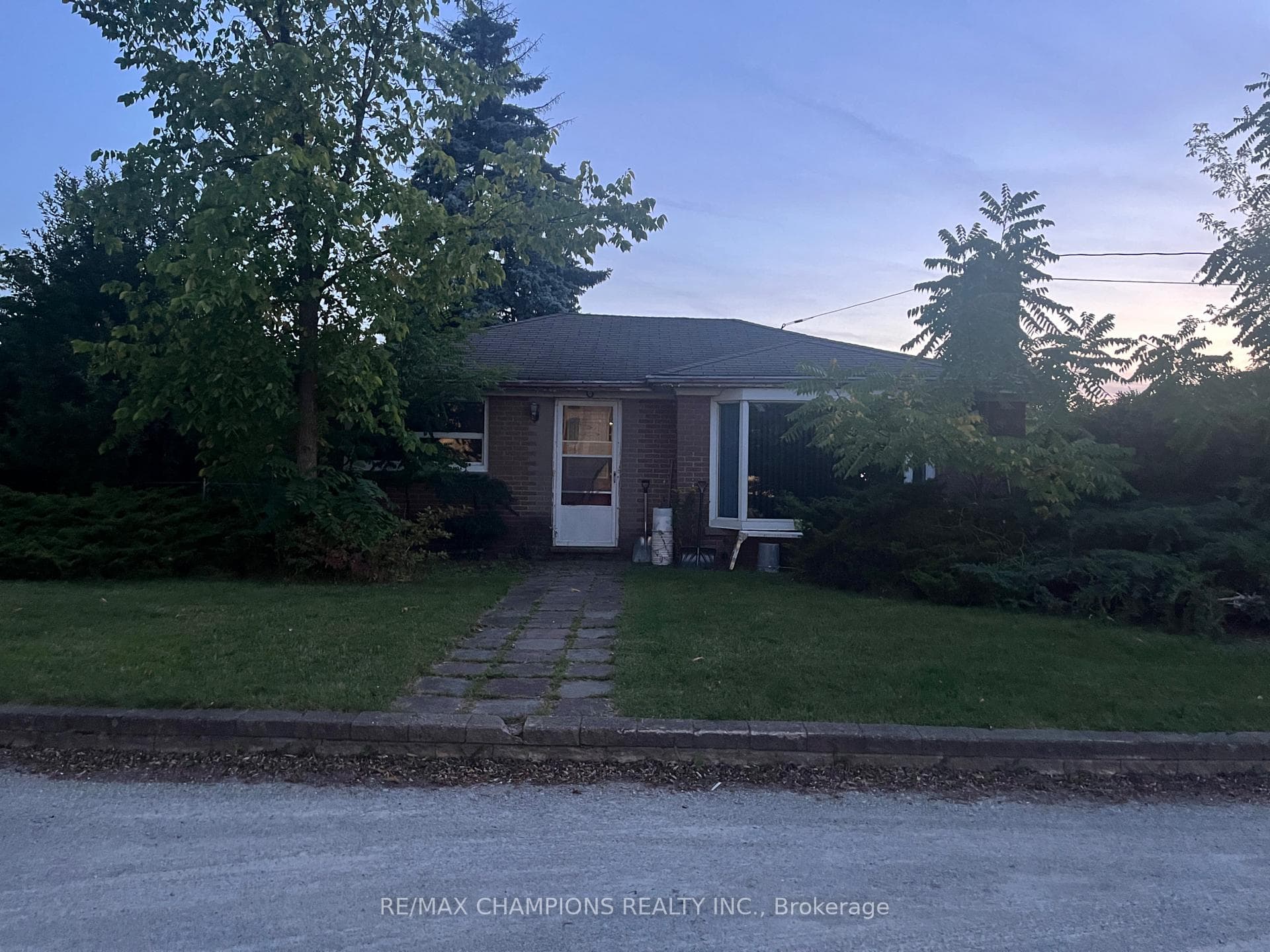 12104 Hurontario Street, Brampton, ON L7A 1E6 - Photo 1