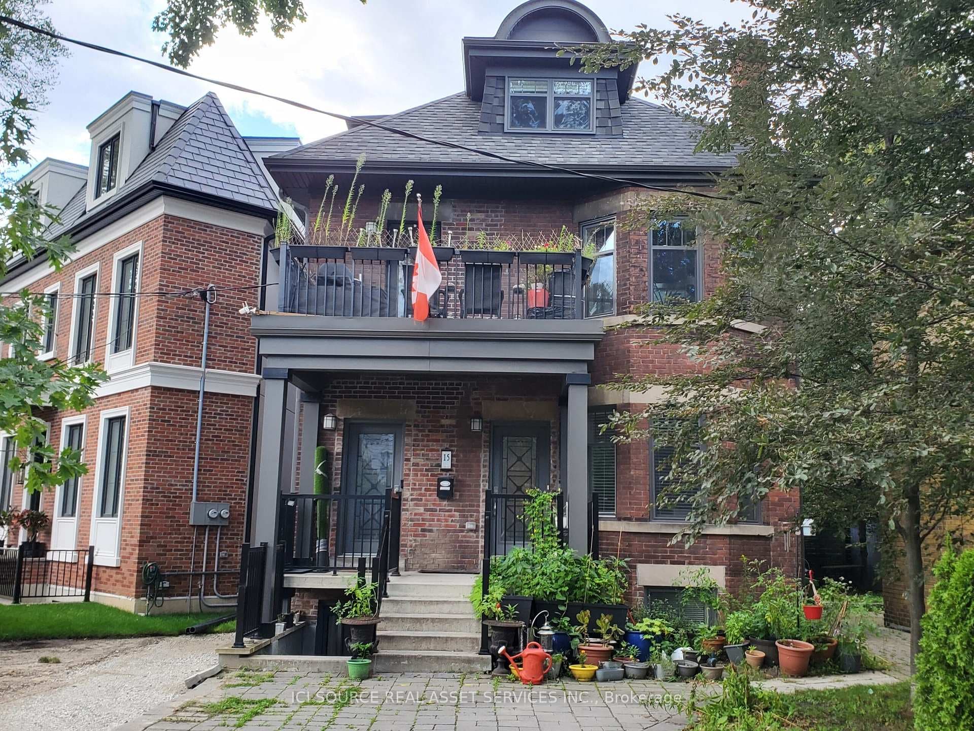 15 Highview Crescent Unit B1, Keelesdale / Eglinton West, ON M6H 2Y3 - Photo 1