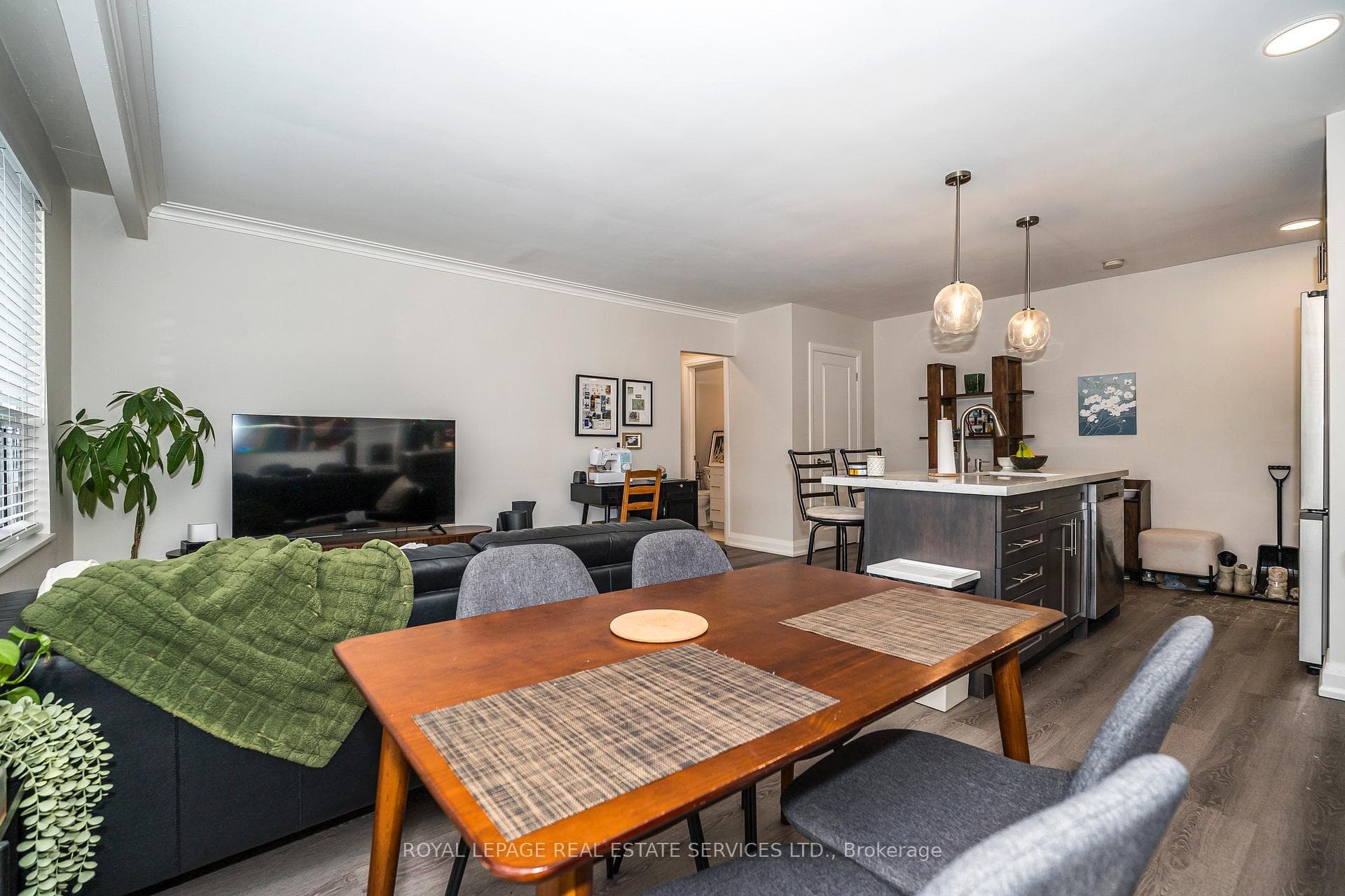 2637 Keele Street Unit 11, York / Weston, ON M6L 2P2 - Photo 1