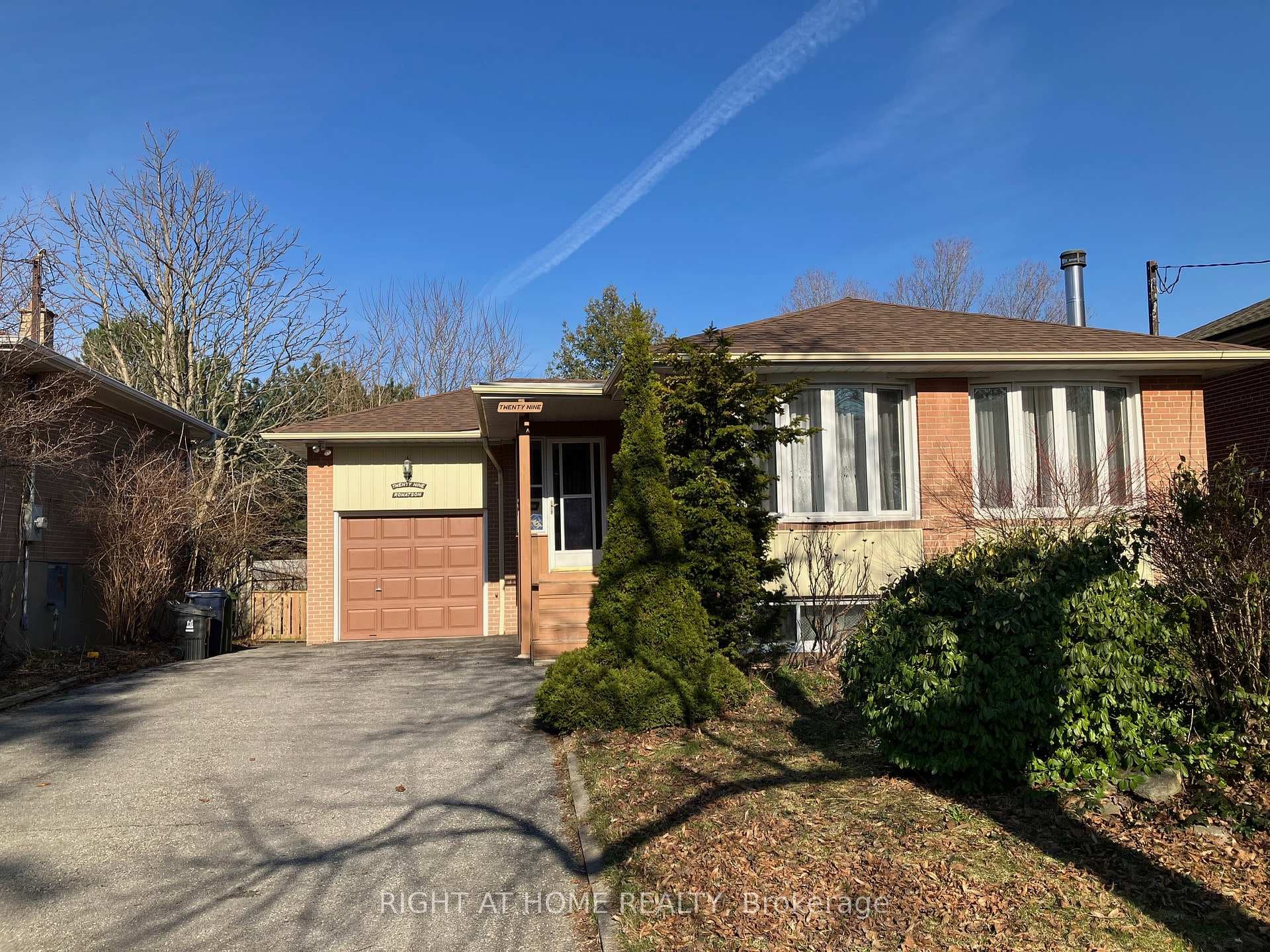 29 Rowatson Road, Scarborough Town Centre, ON M1E 1K2 - Photo 1