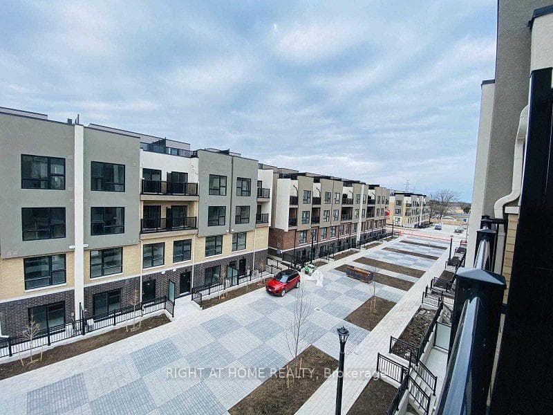 500 Kingbird Grove Unit 348, Scarborough (Morningside / West Hill), ON M1B 0E4 - Photo 1