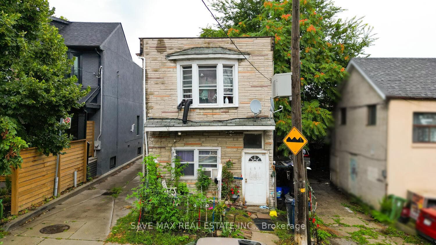 283 Rhodes Avenue, Riverdale / Leslieville, ON M4L 3A4 - Photo 1