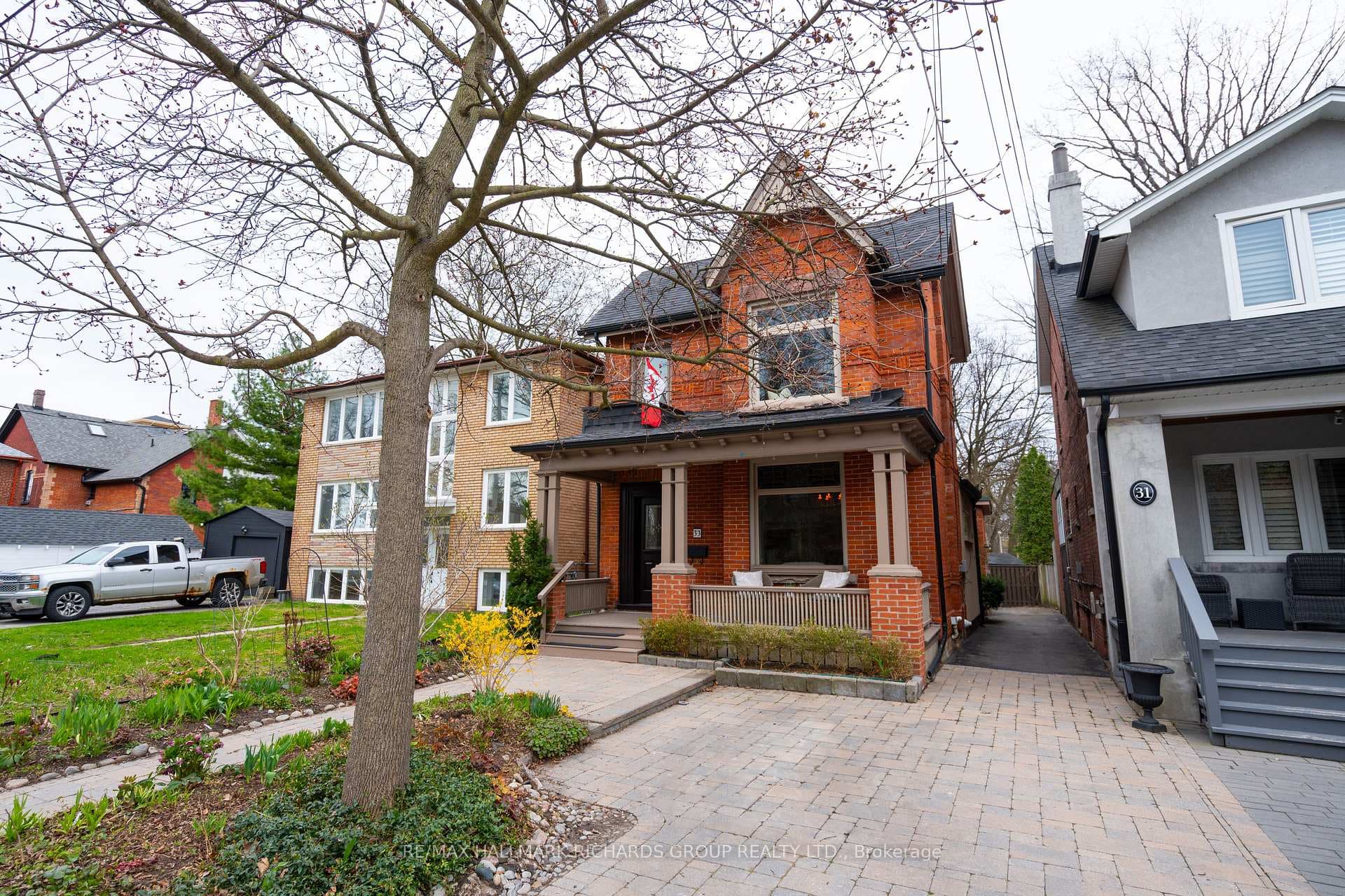 33 Swanwick Avenue, The Beaches / Upper Beaches, ON M4E 1Z2 - Photo 1