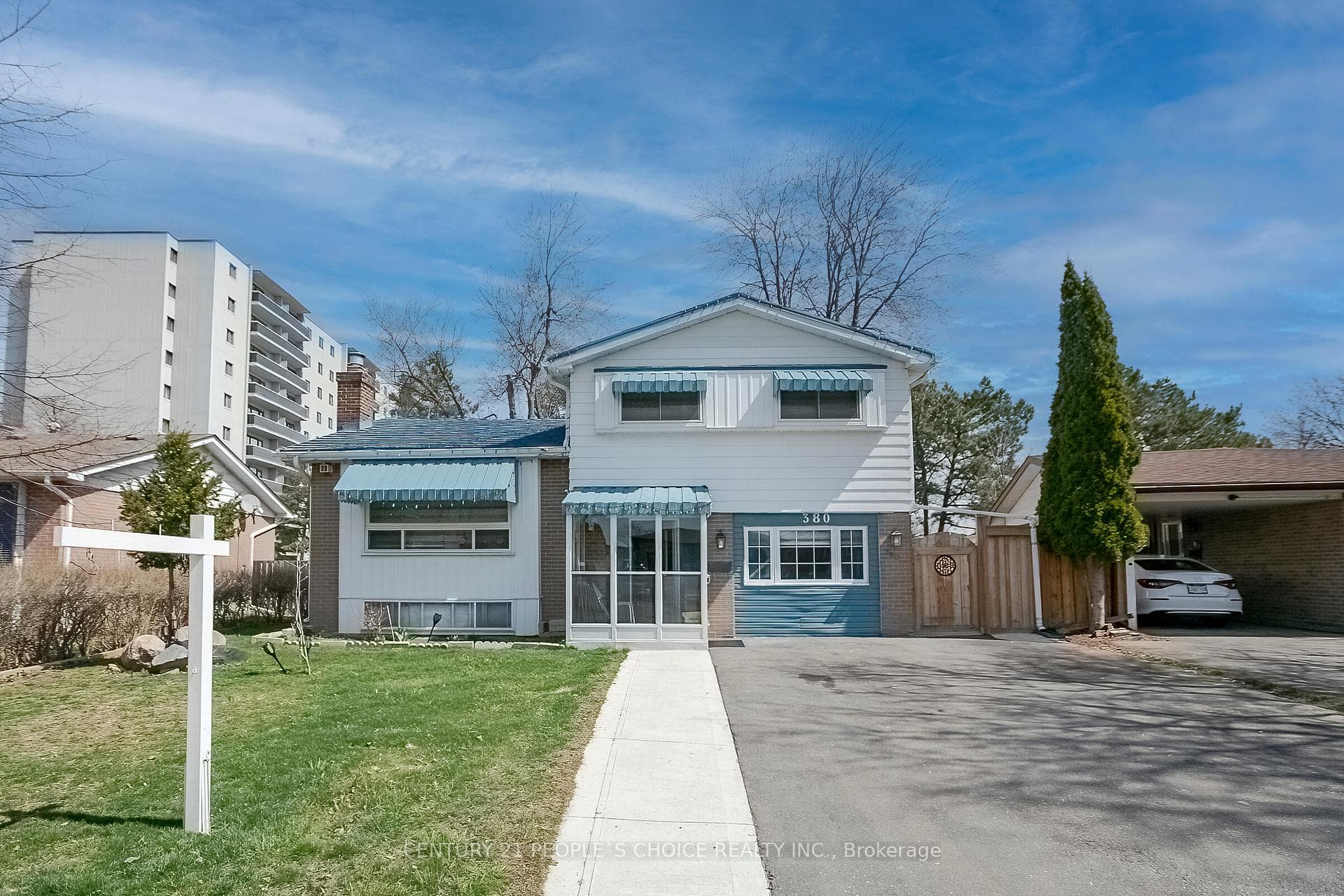 380 Bartley Bull Parkway, Brampton, ON L6W 2L8 - Photo 1