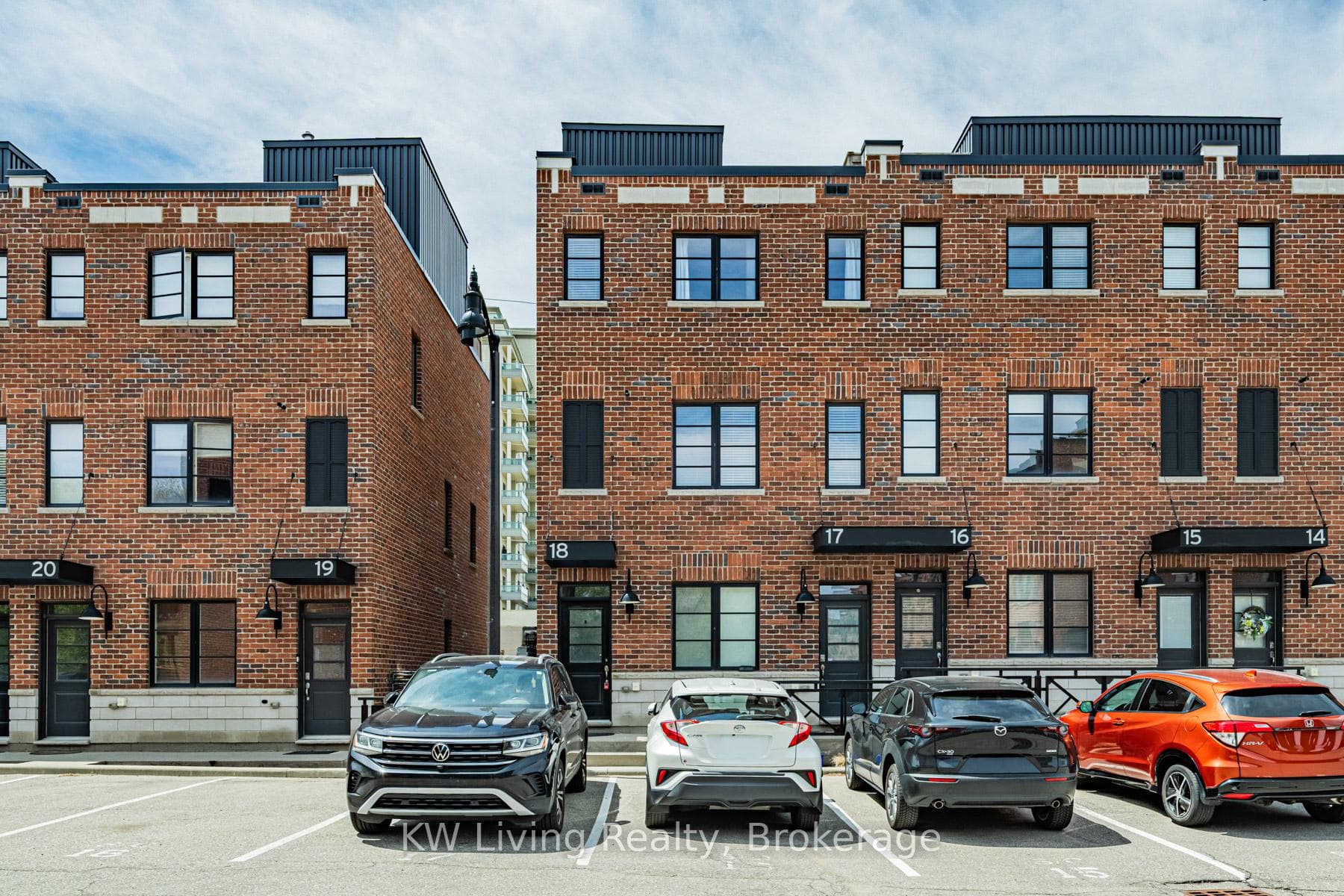 70 Plains Road Unit 18, Burlington