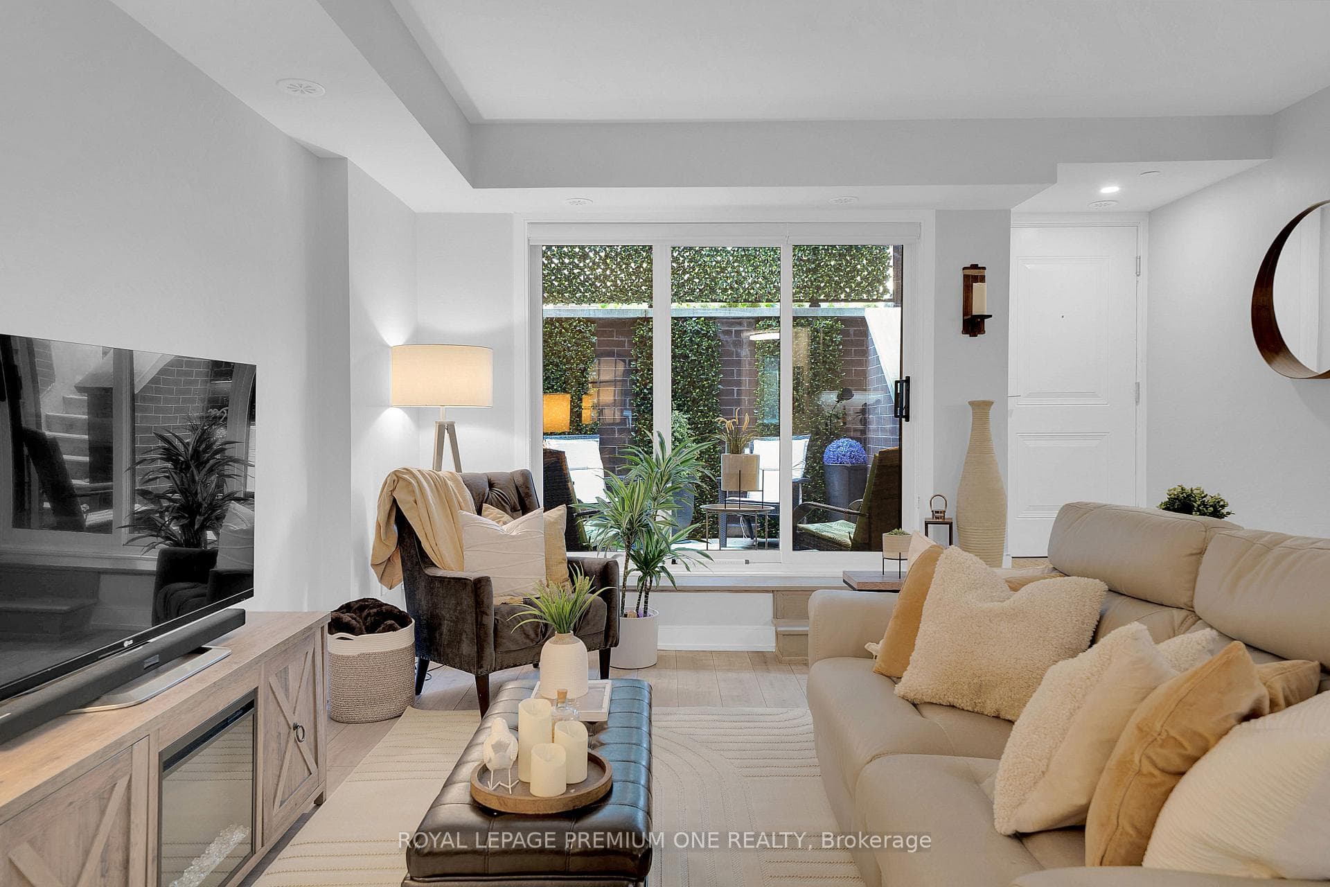 66 Long Branch Avenue Unit 13, Liberty Village / Parkdale / South Parkdale, ON M8W 3J4 - Photo 1