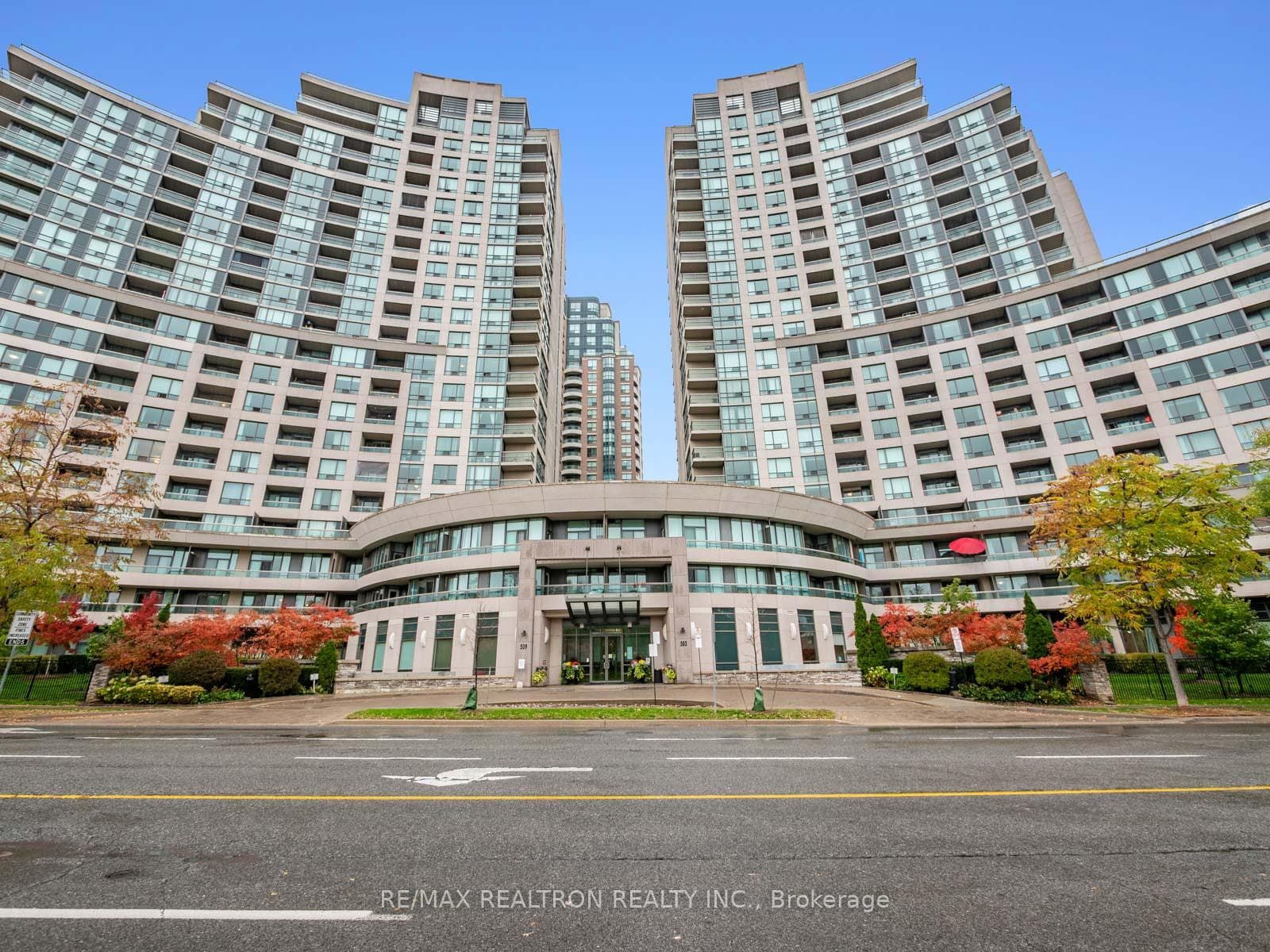 503 Beecroft Road Unit 201, Thornhill / Willowdale, ON M2N 0A2 - Photo 1