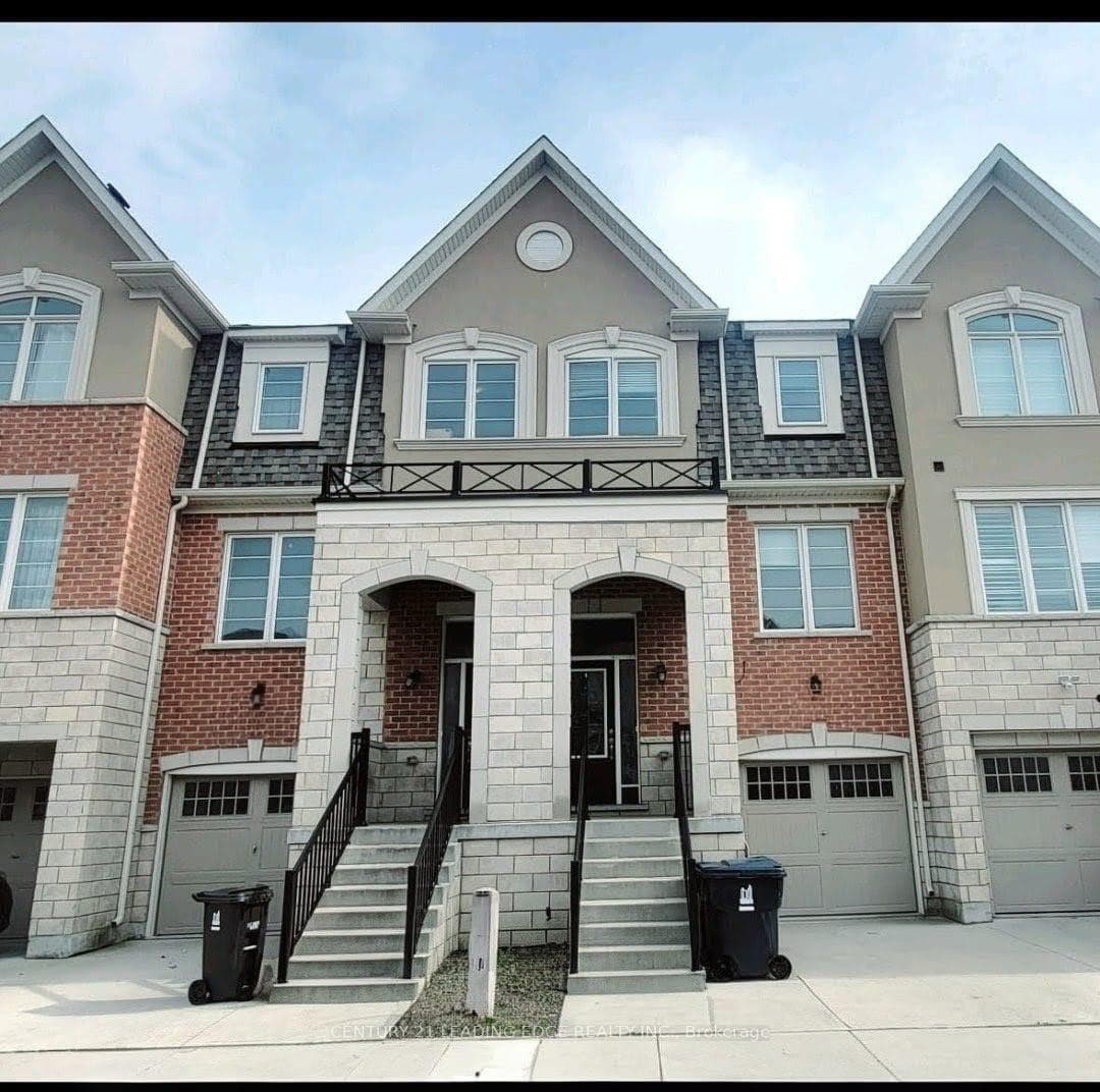 5 Fusilier Drive, Dorset Park / Kennedy Park, ON M1L 0J4 - Photo 1