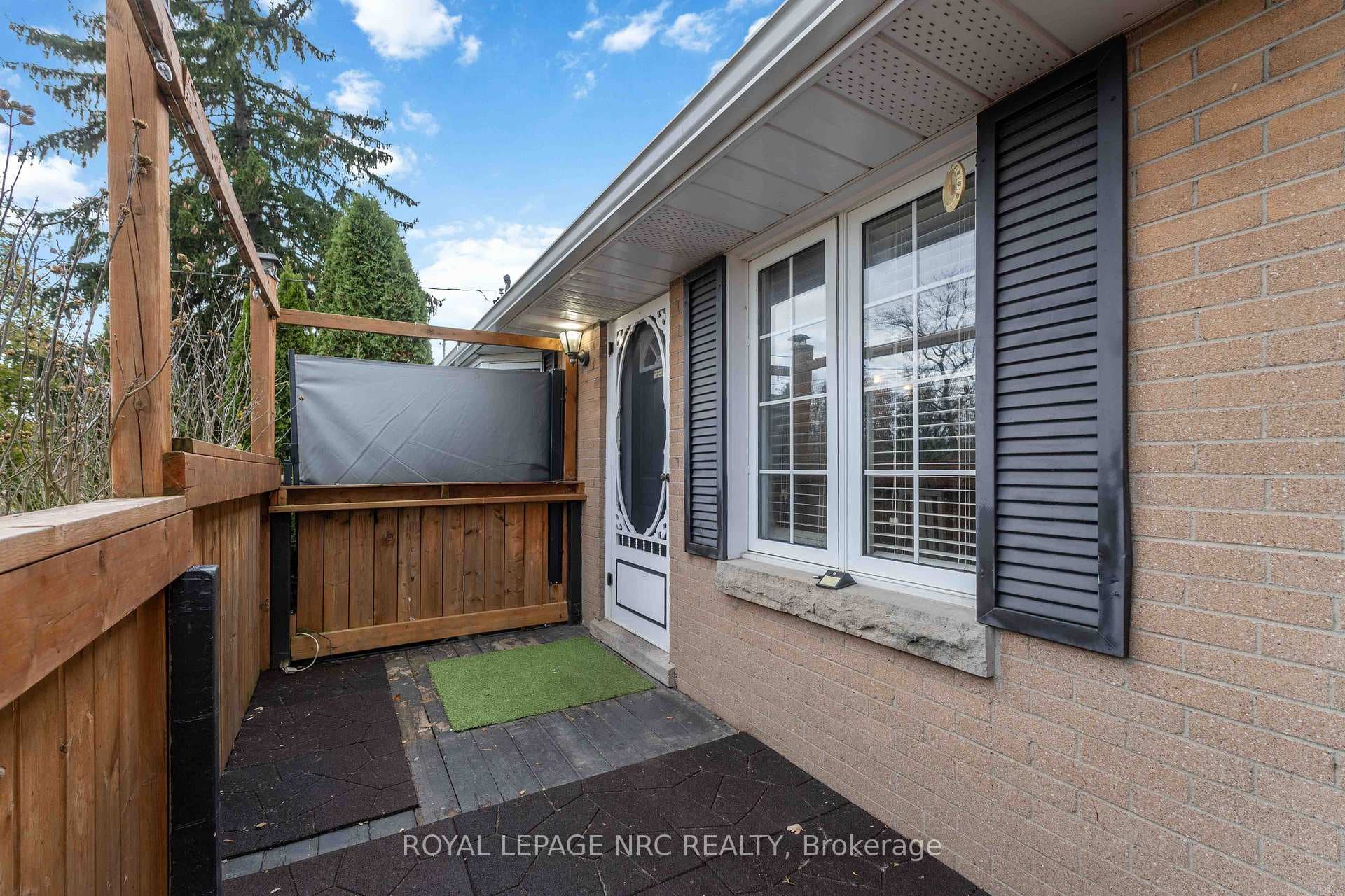 23 Verne Avenue, Welland, ON L3C 1Z6 - Photo 1