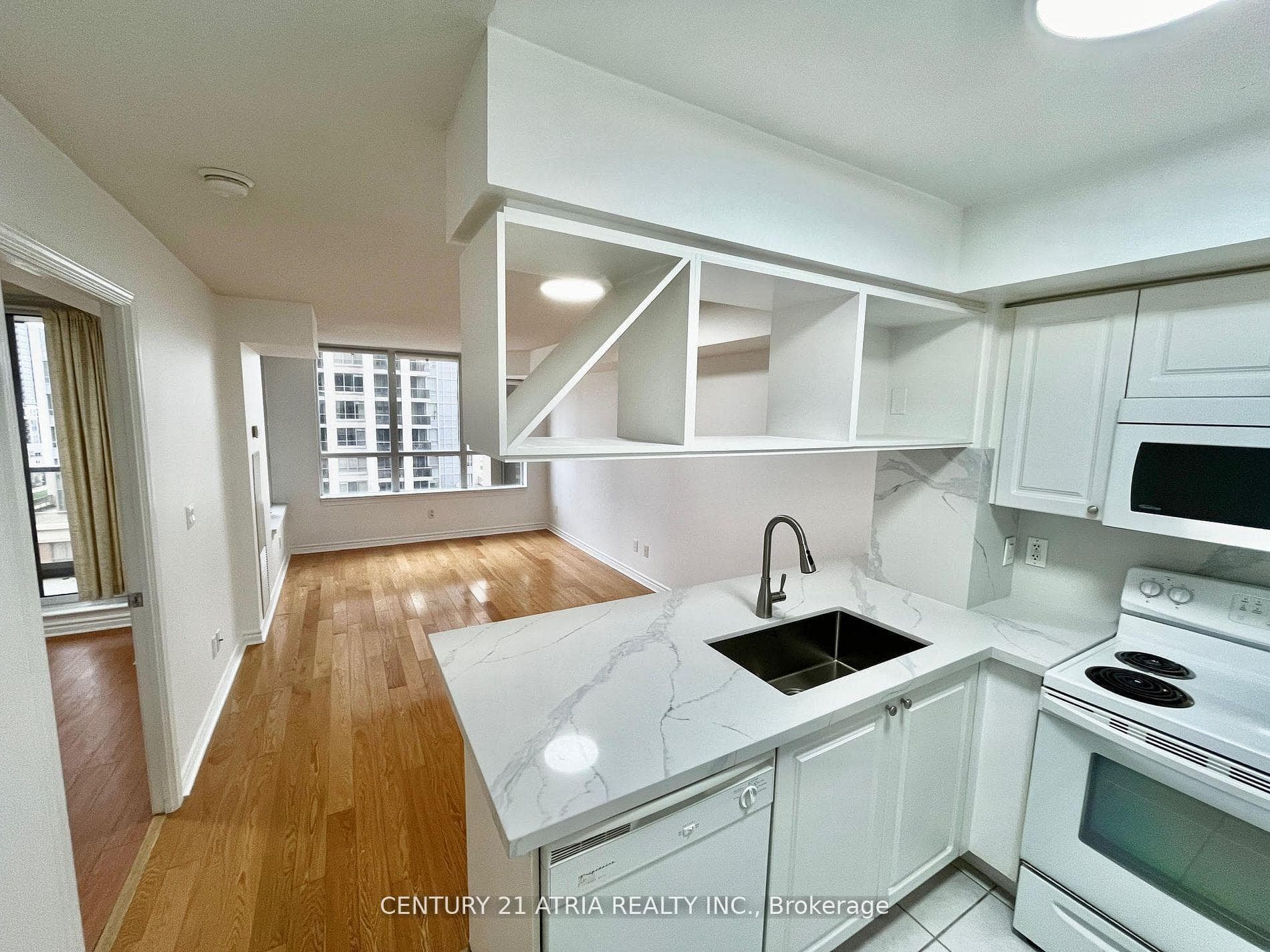 4080 Living Arts Drive Unit 1107, Mississauga, ON L5B 4N3 - Photo 1
