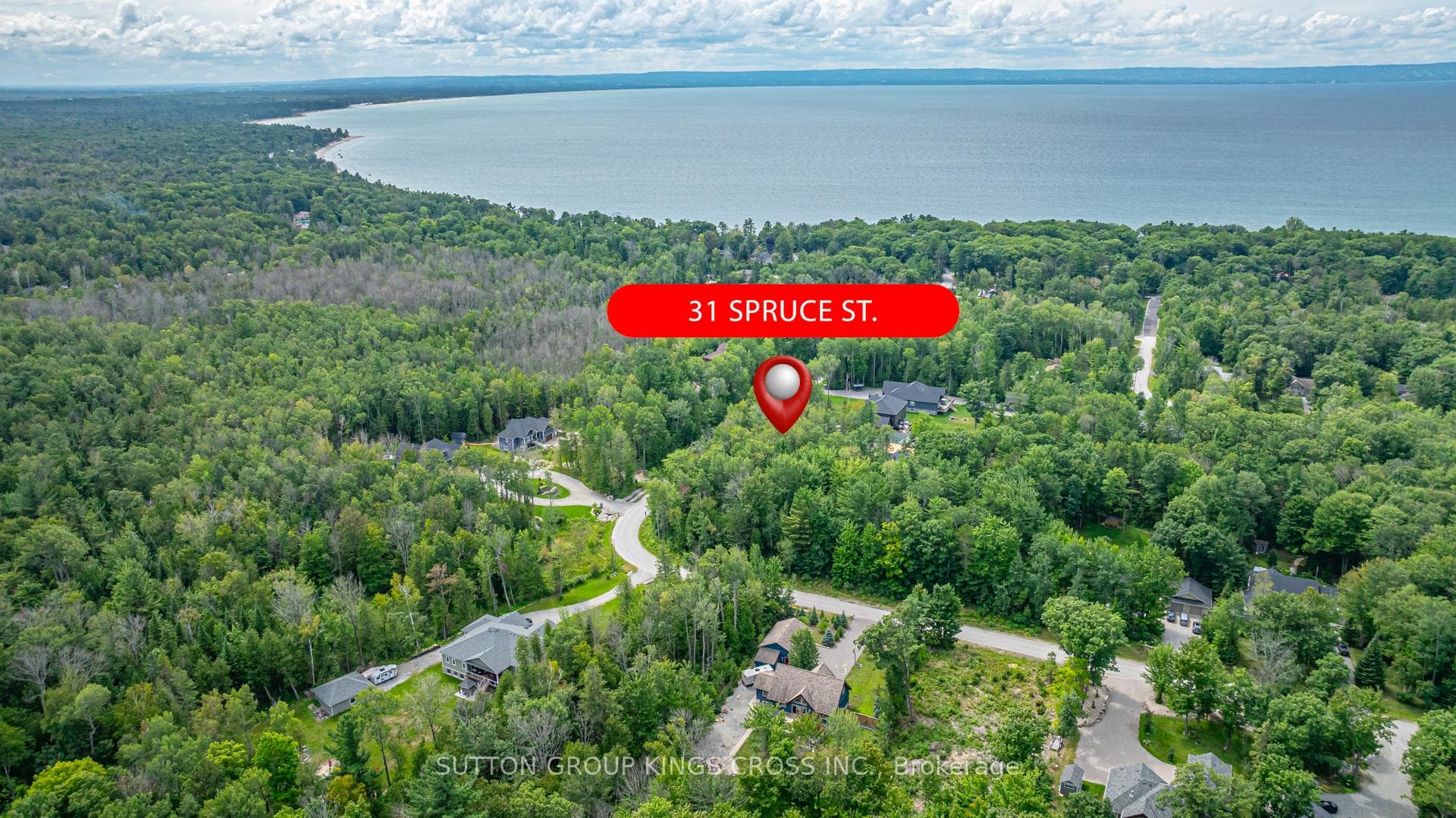 31 Spruce Street, Tiny