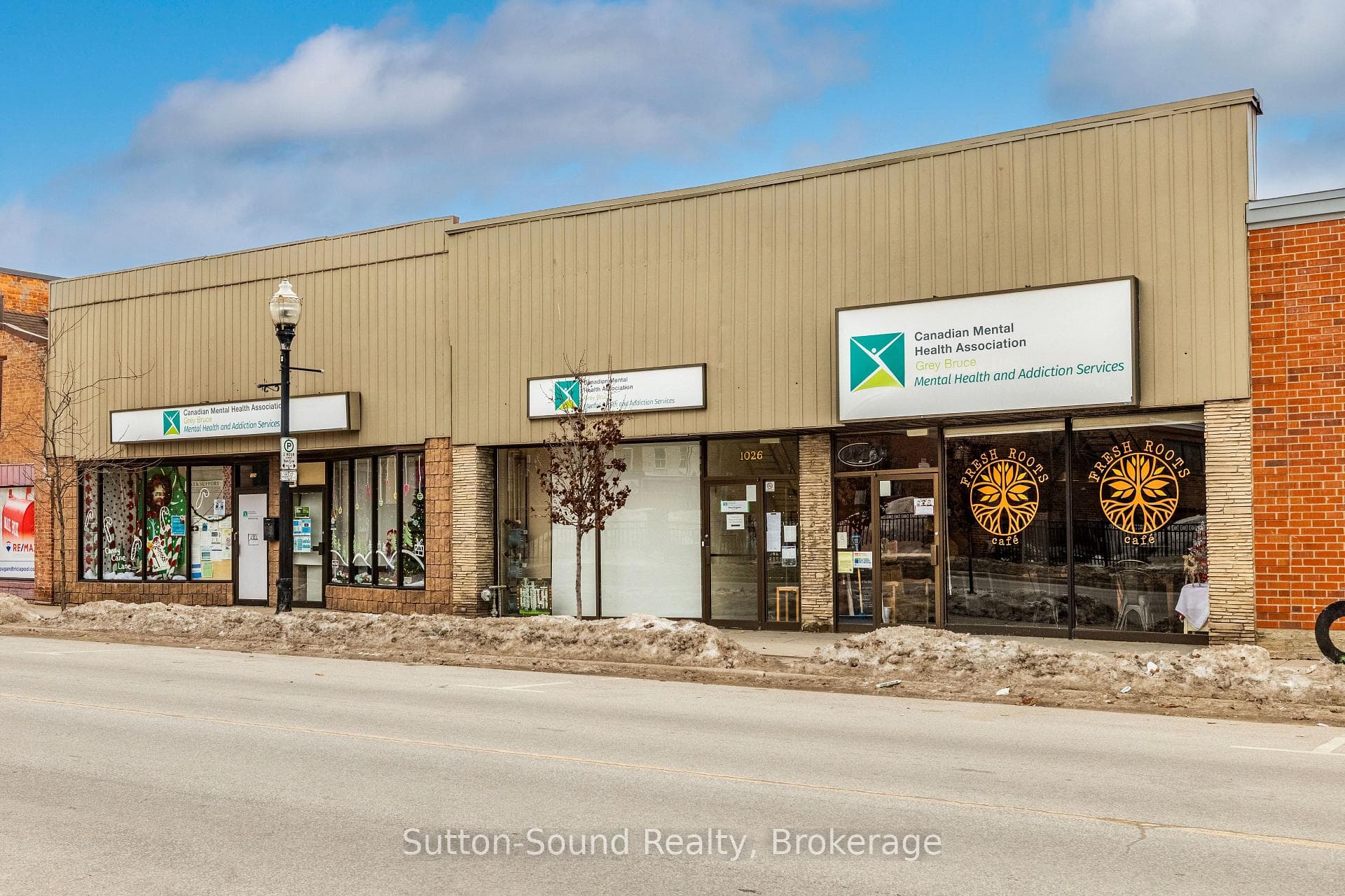 1028 2nd Avenue, Owen Sound, ON N4K 2H7 - Photo 1