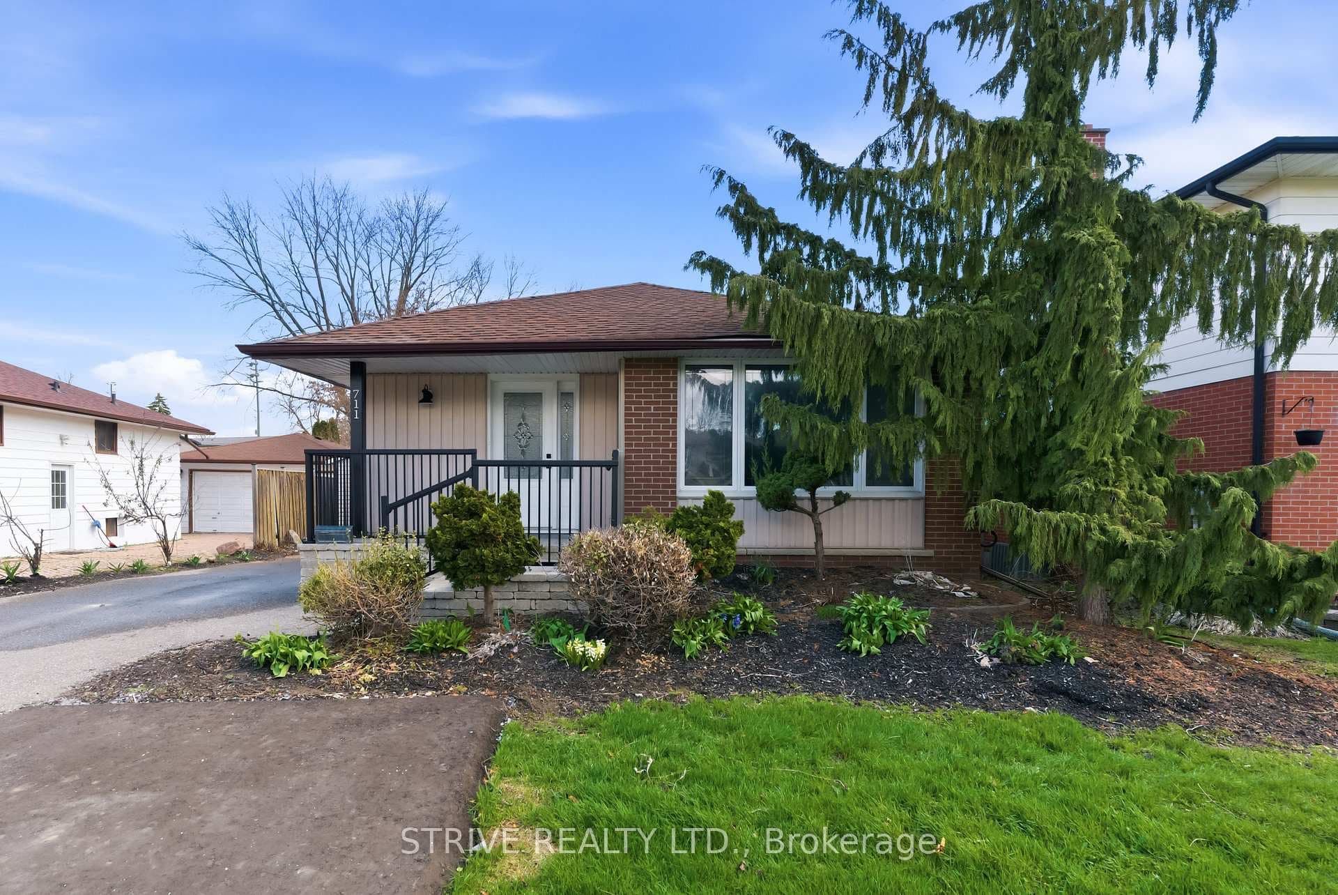 711 Central Park Boulevard, Oshawa
