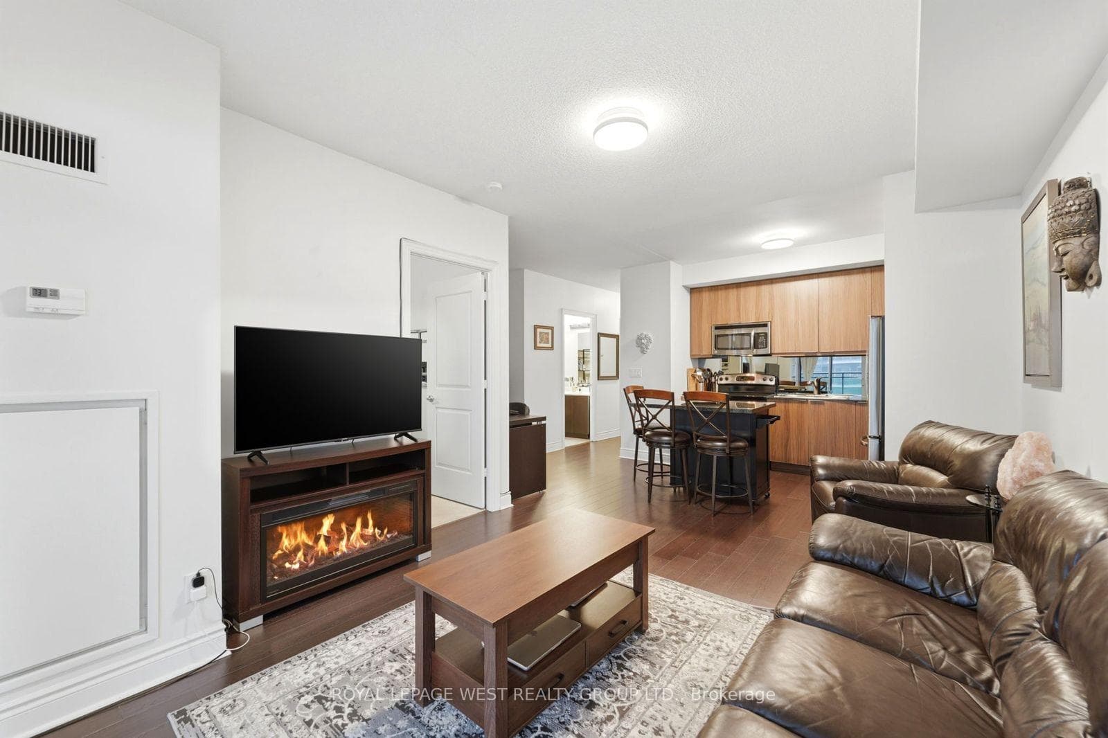16 Brookers Lane Unit 1406, Liberty Village / Parkdale / South Parkdale, ON M8V 0A5 - Photo 1