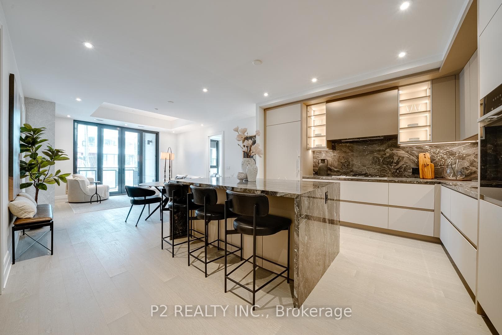 2 Forest Hill Road Unit 208, Annex / Yorkville / Summerhill, ON M4V 2L3 - Photo 1