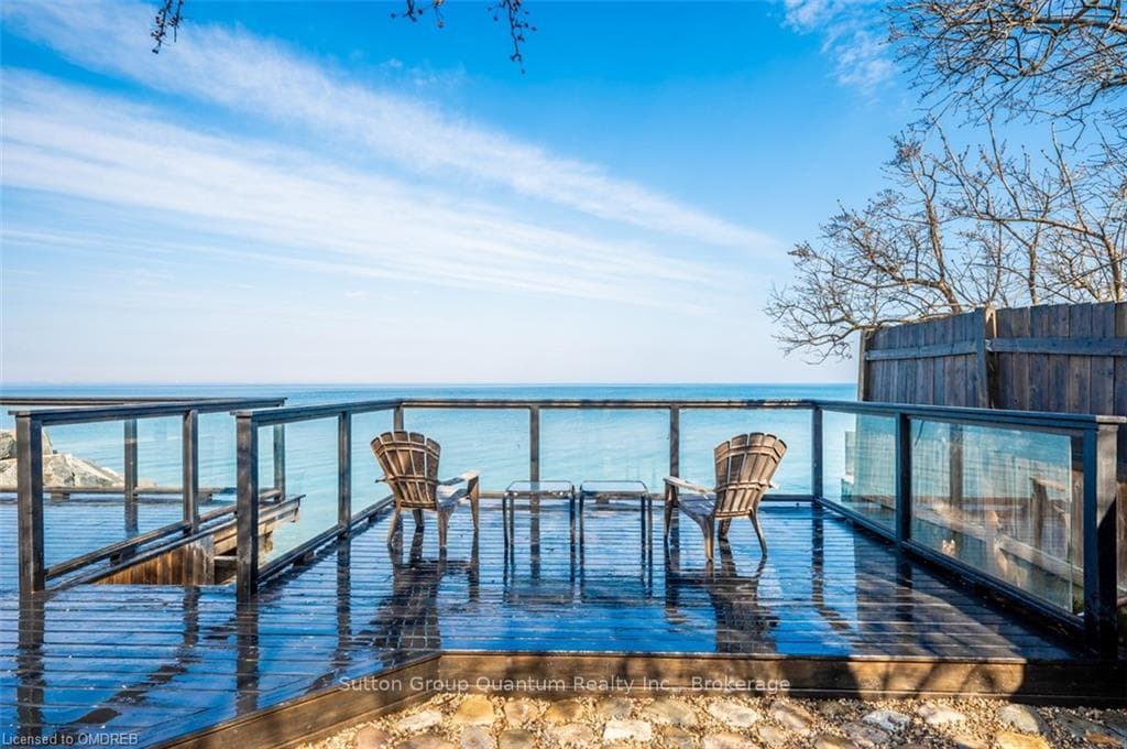 3 LAKEVIEW Drive, Hamilton, ON L8E 5A5 - Photo 1