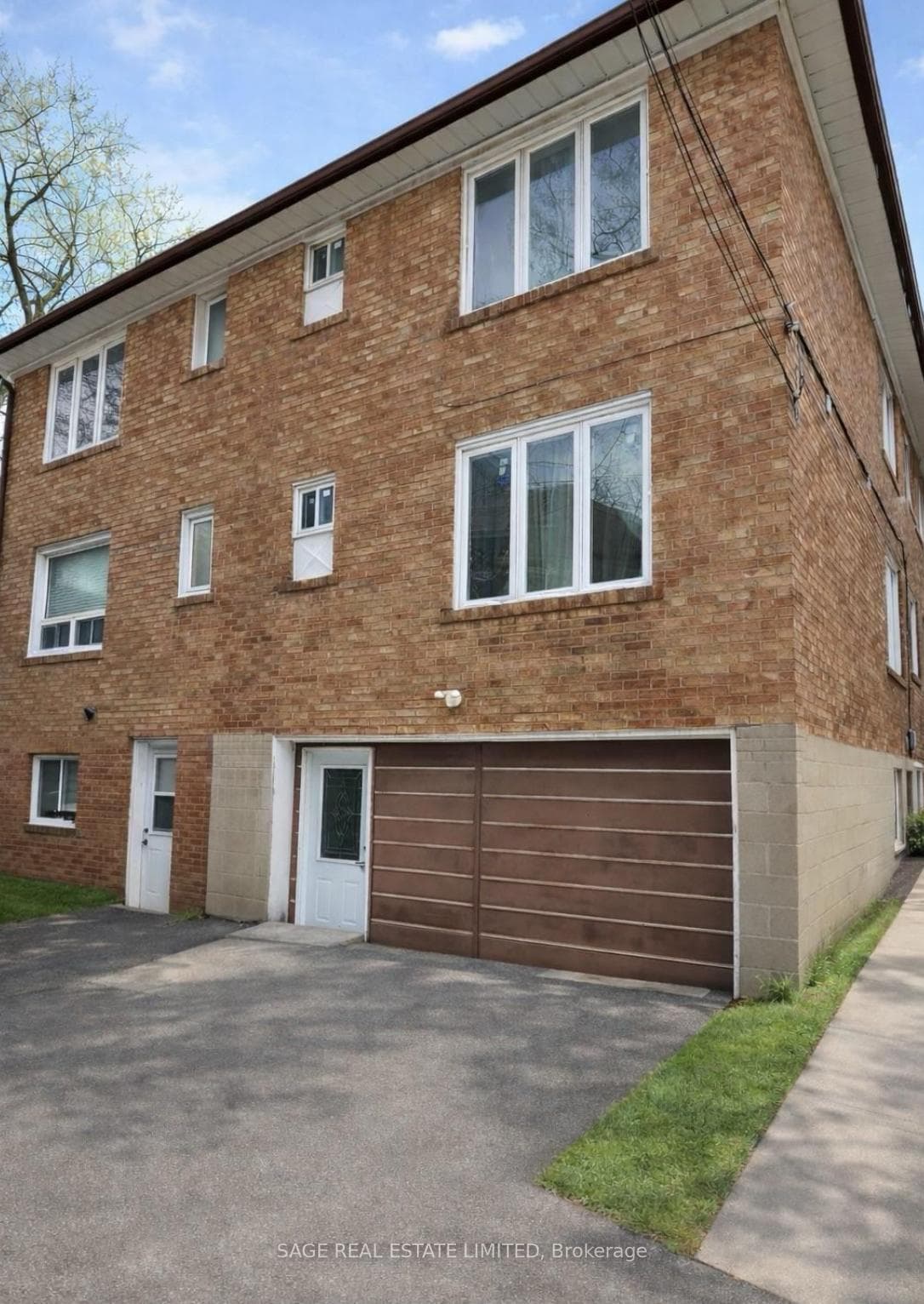 230 Lawrence Avenue Unit Lower Level, Lawrence Park / Bedford Park, ON M4R 2J3 - Photo 1