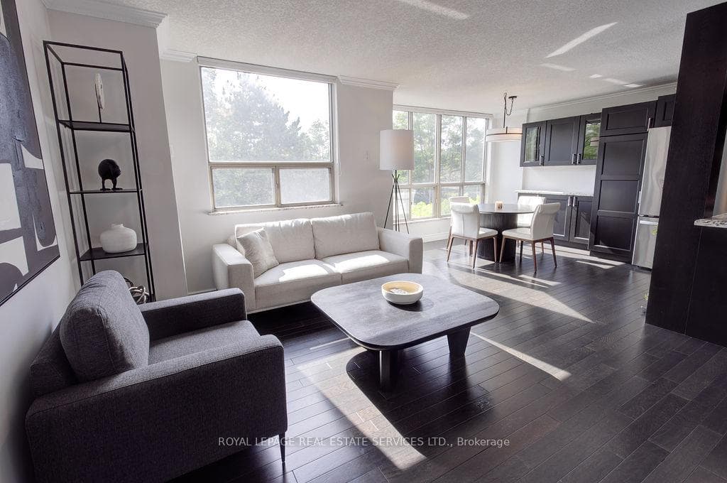 1110 Walden Circle Unit 410, Mississauga, ON L5J 4R3 - Photo 1