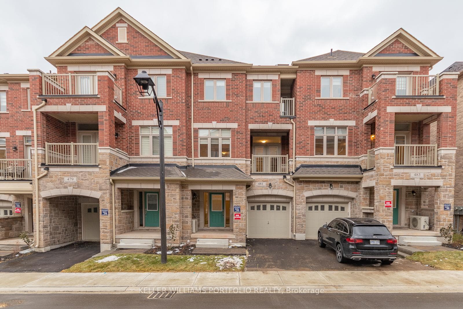 481 Manhattan Common, Oakville